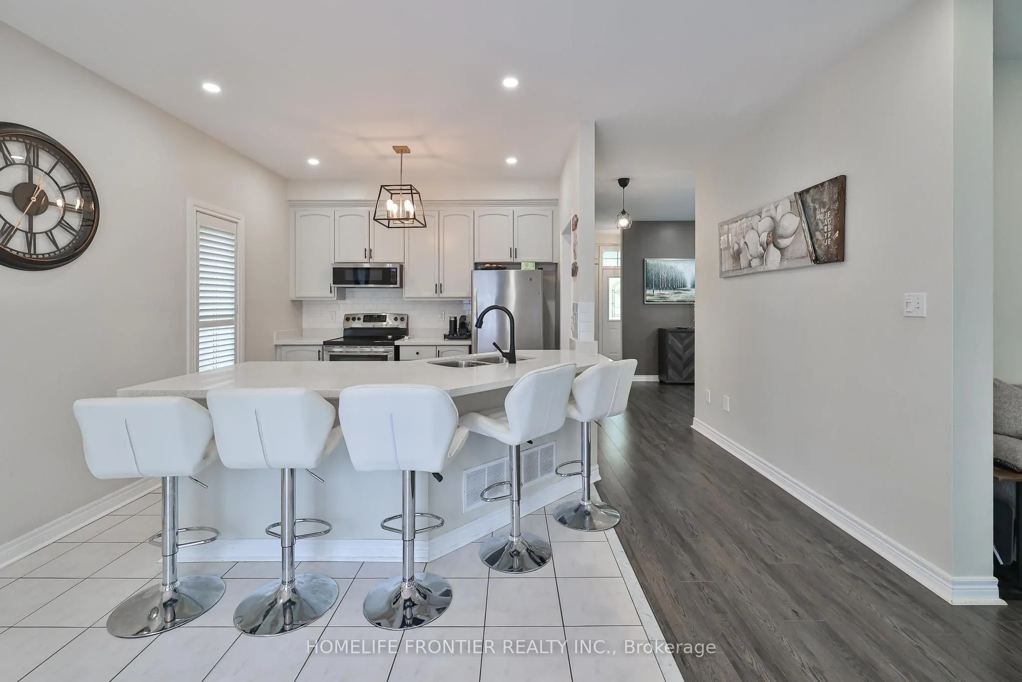 6 Raintree Crescent