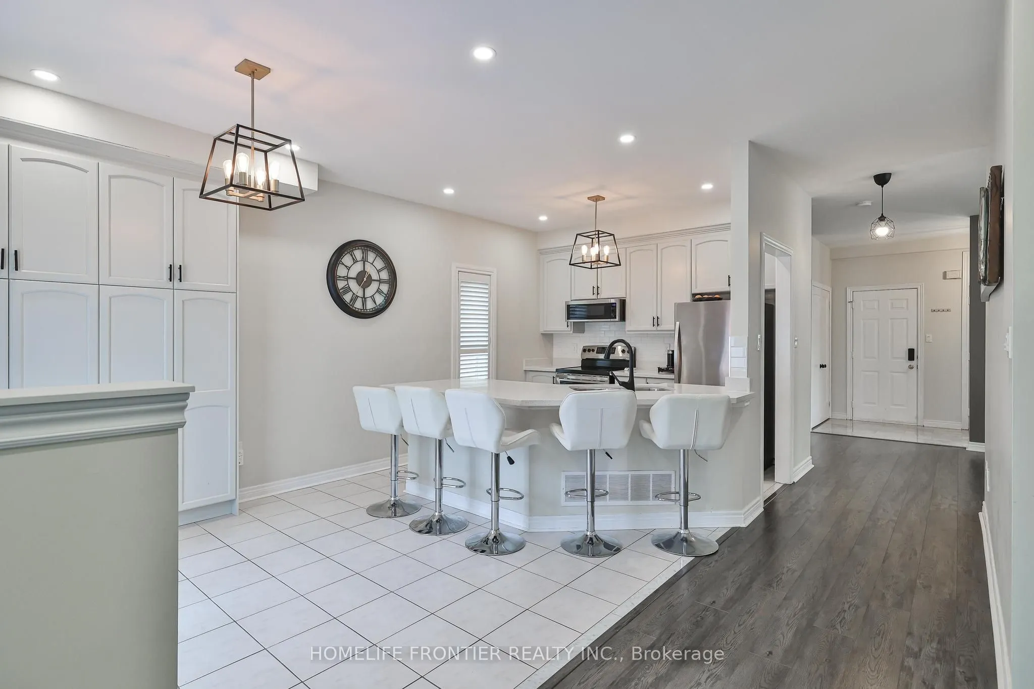 6 Raintree Crescent