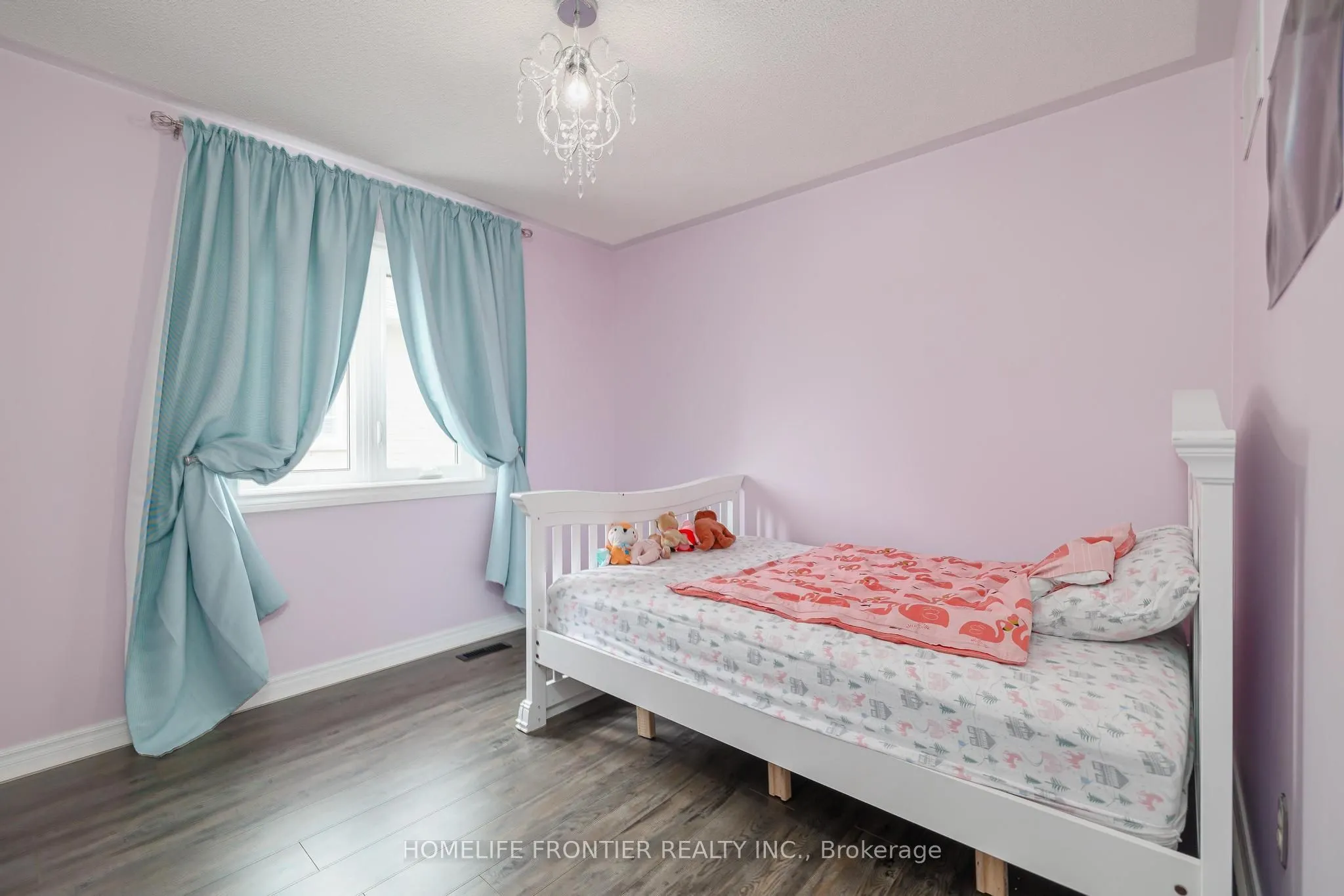 6 Raintree Crescent