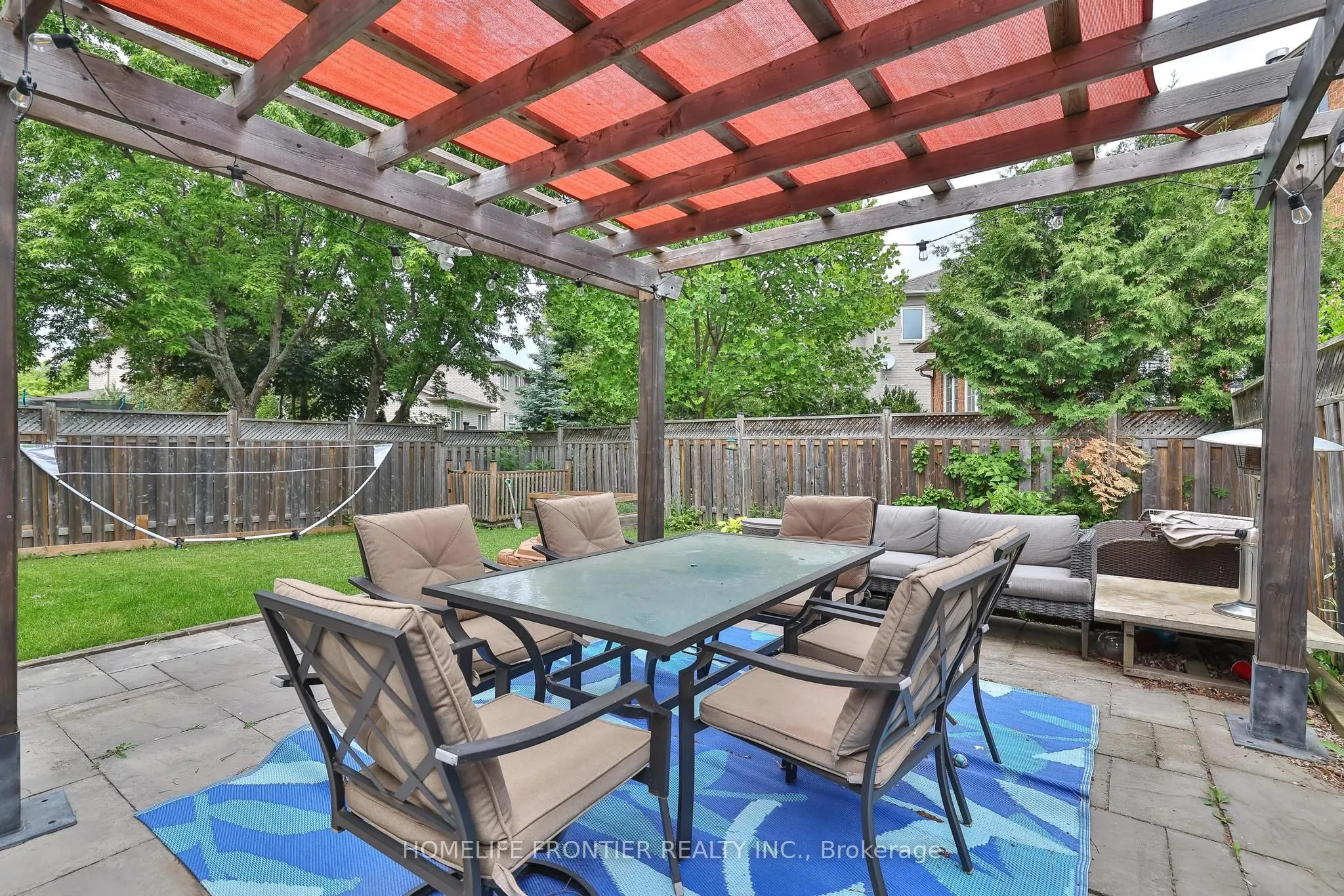 6 Raintree Crescent