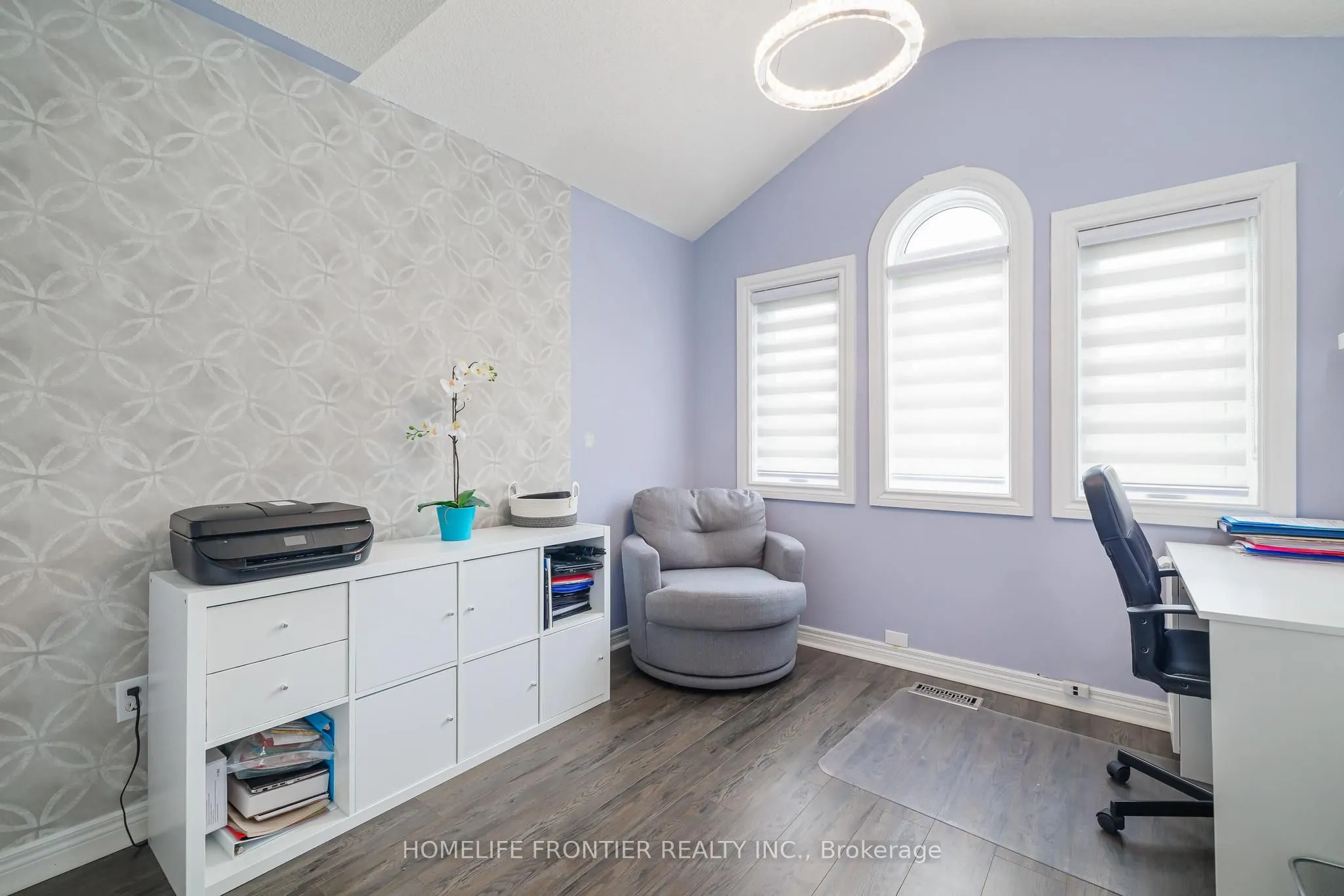 6 Raintree Crescent