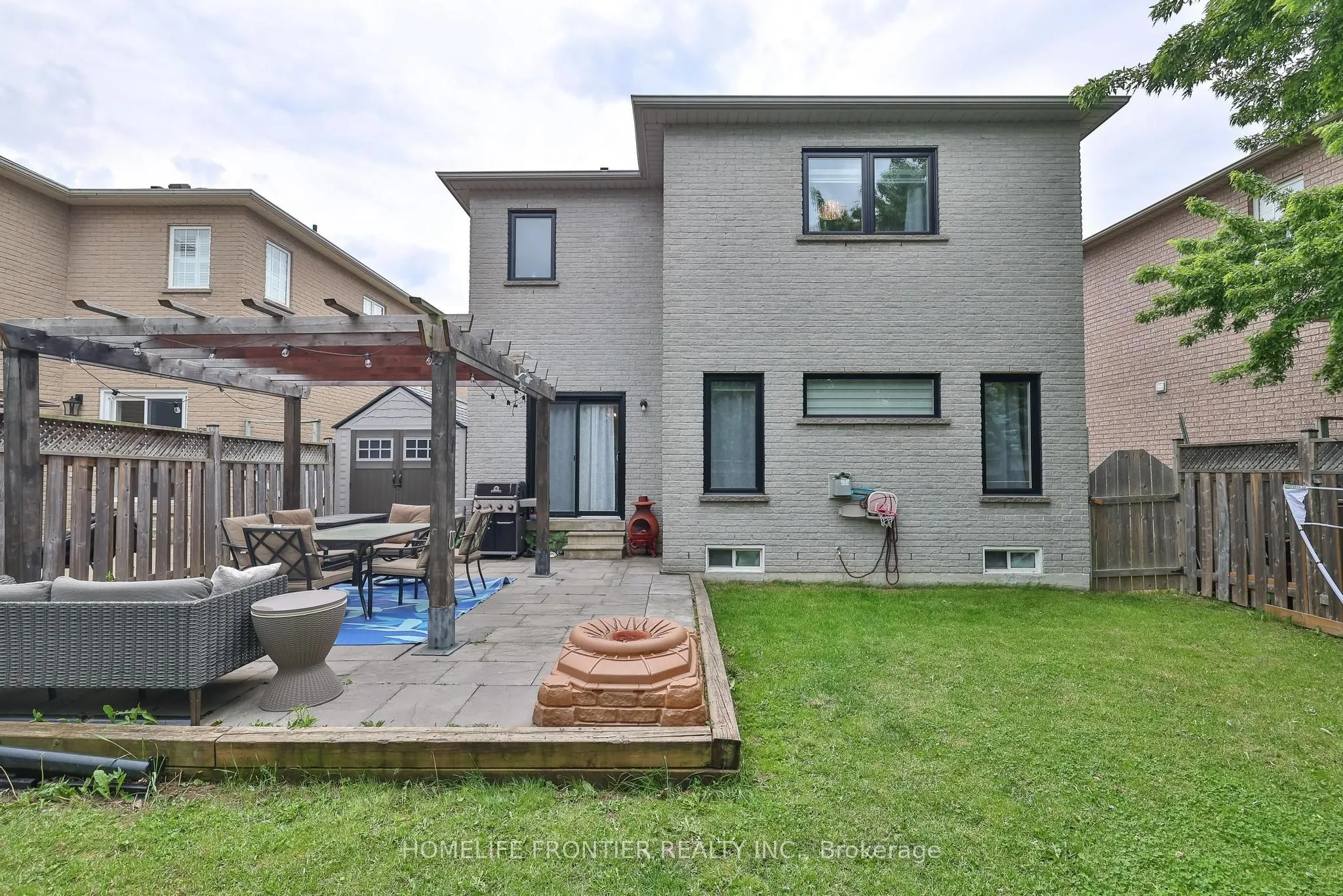6 Raintree Crescent