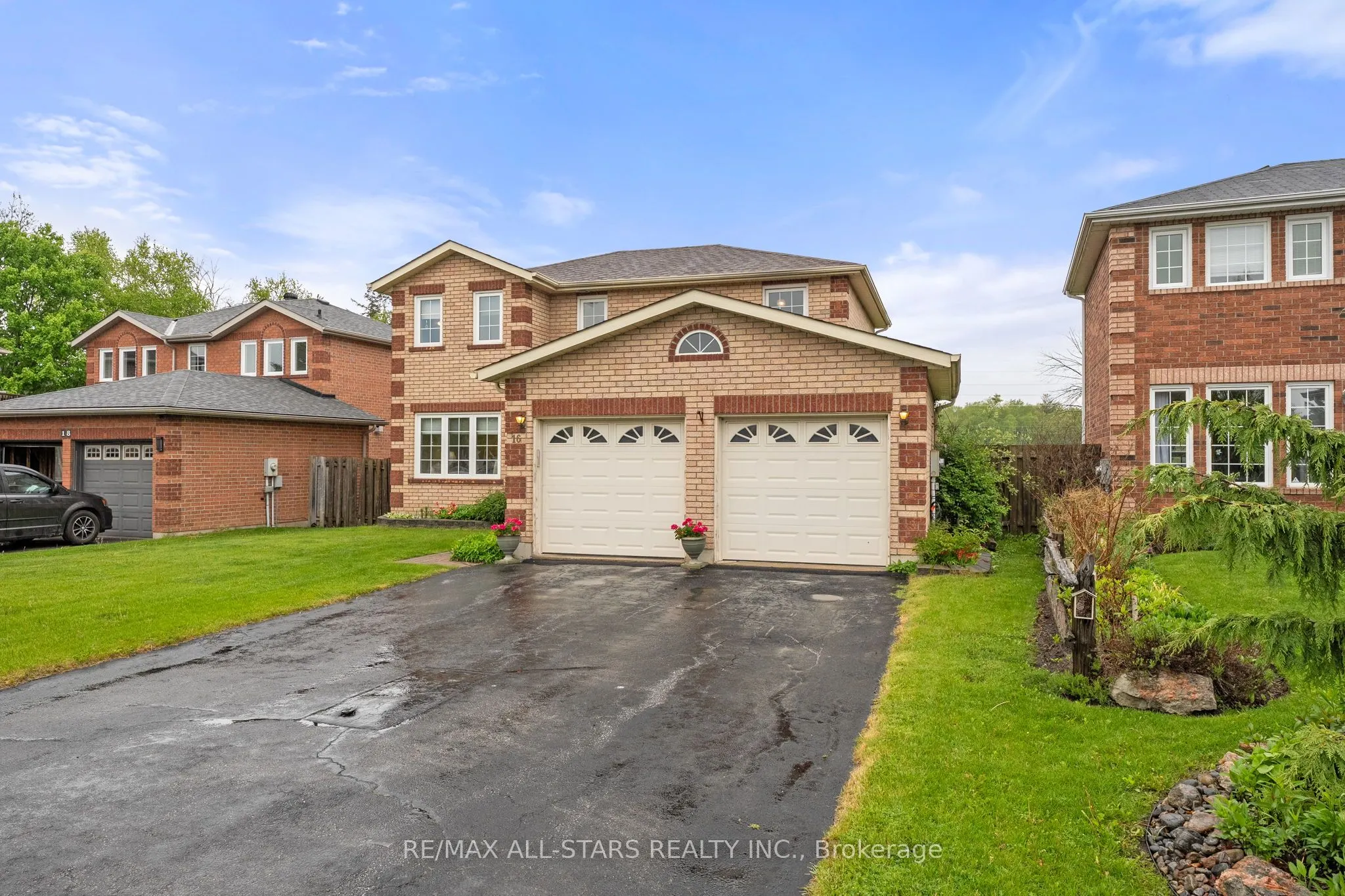 16 Iveagh Drive