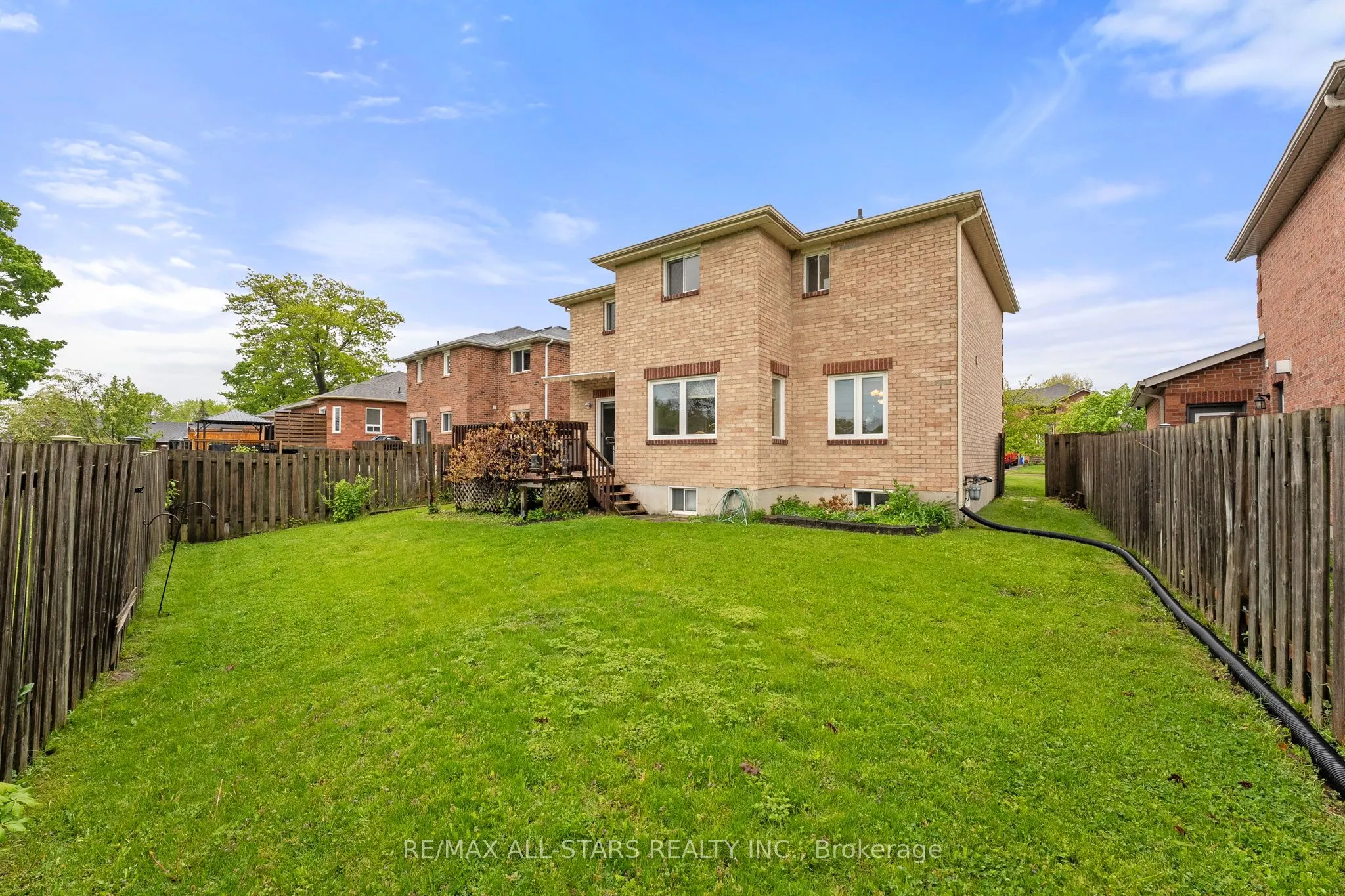 16 Iveagh Drive