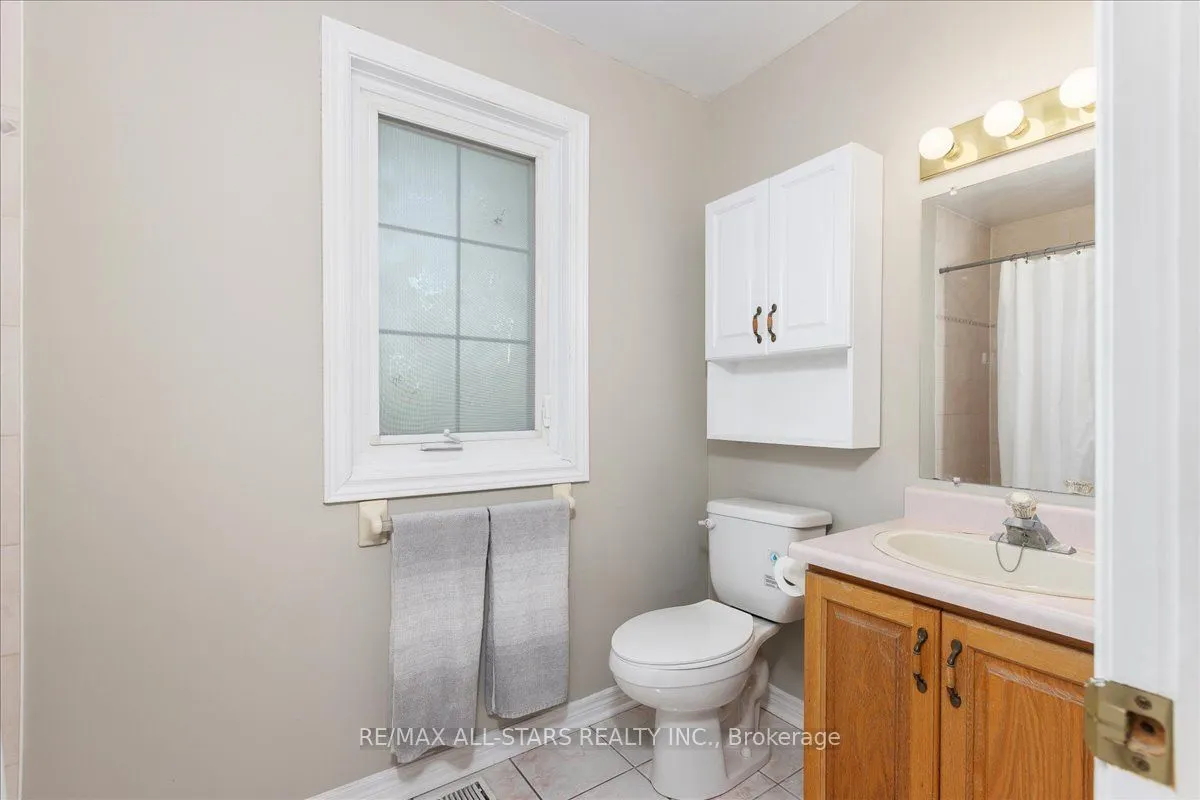 16 Iveagh Drive