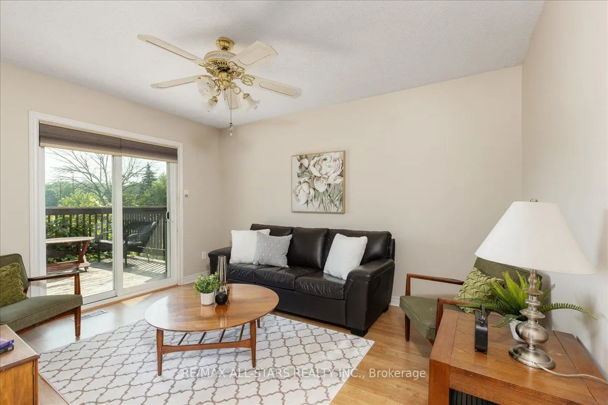 16 Iveagh Drive