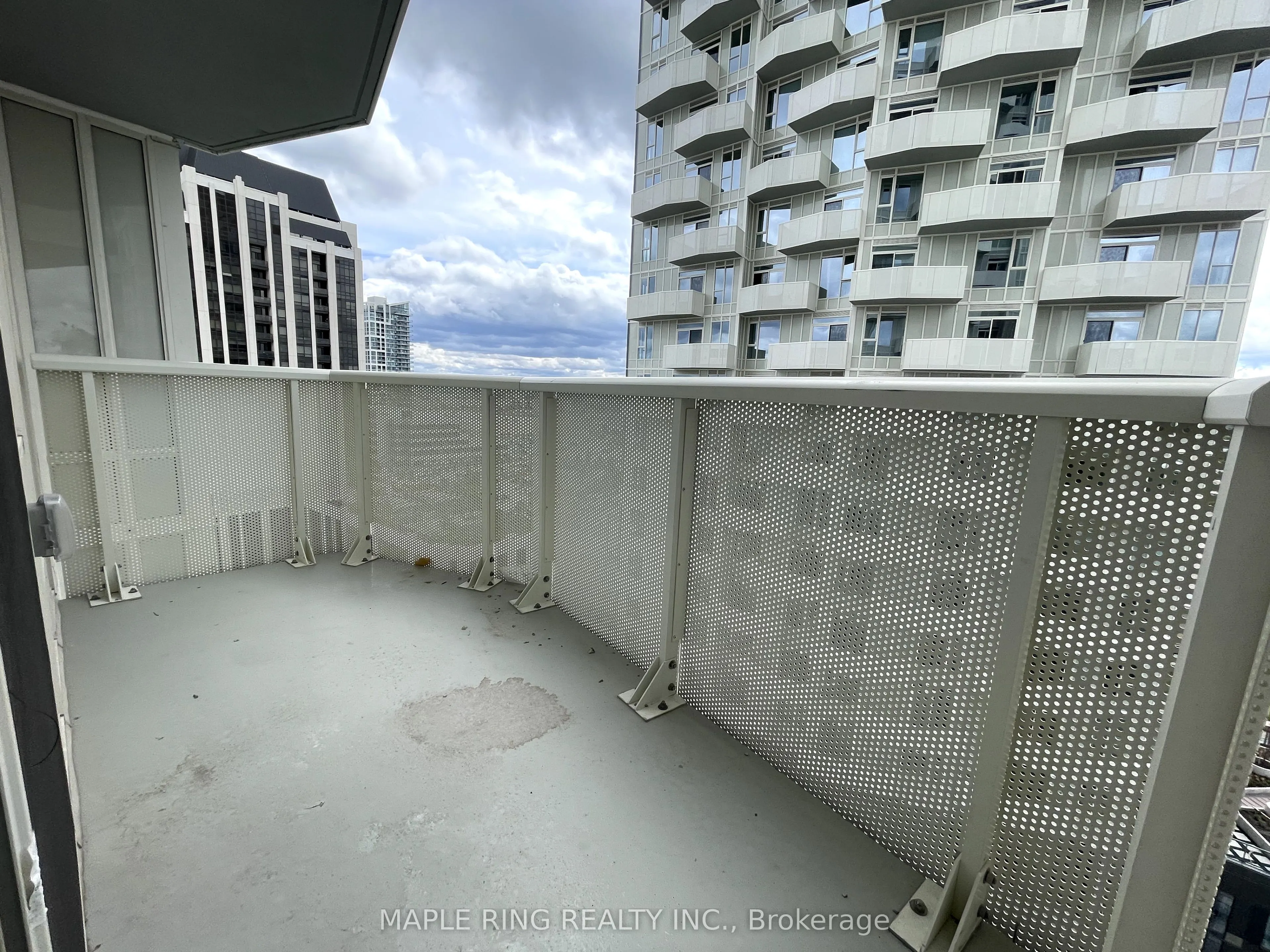 474 Caldari Road, #1301