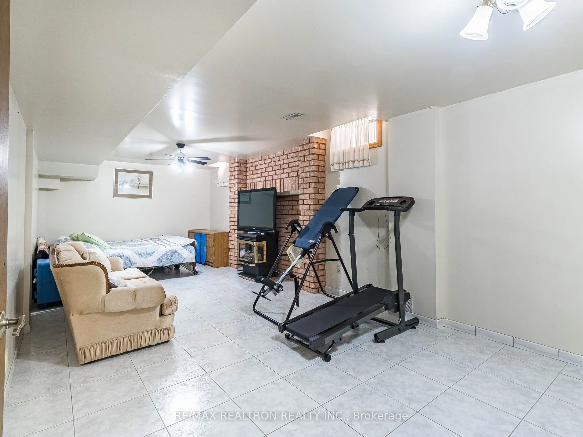 66 Nimbus Place