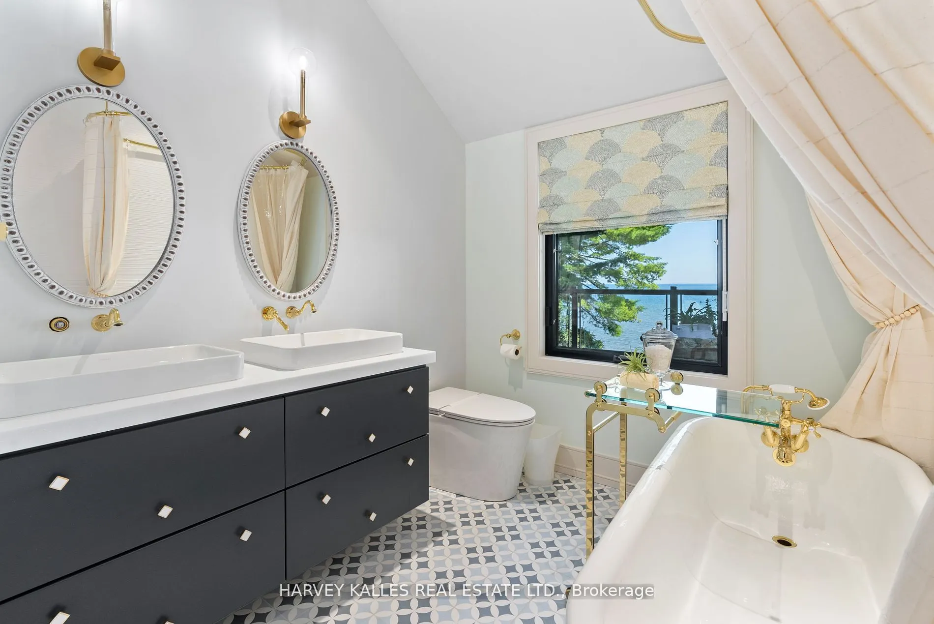 3203 Summer Place