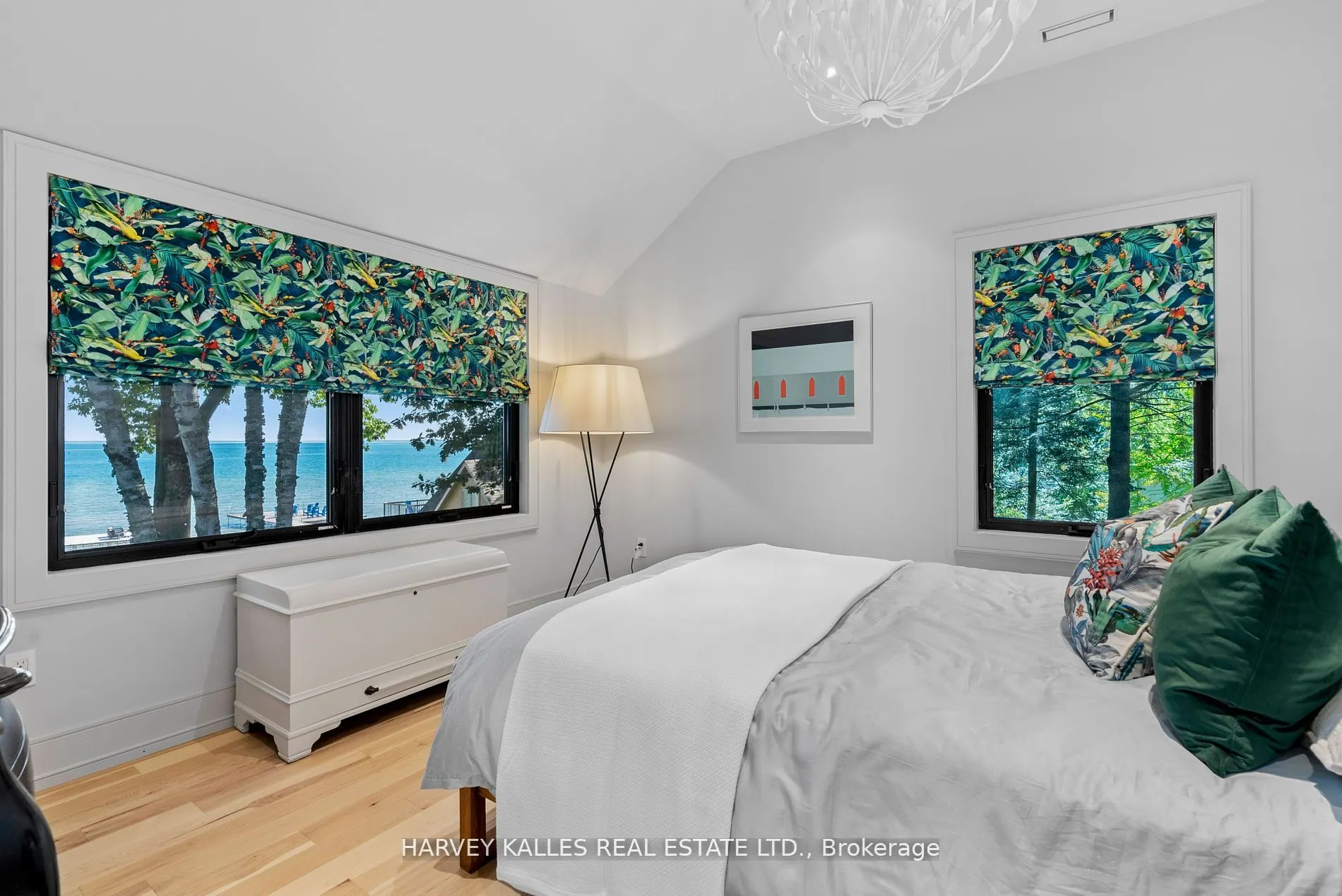3203 Summer Place