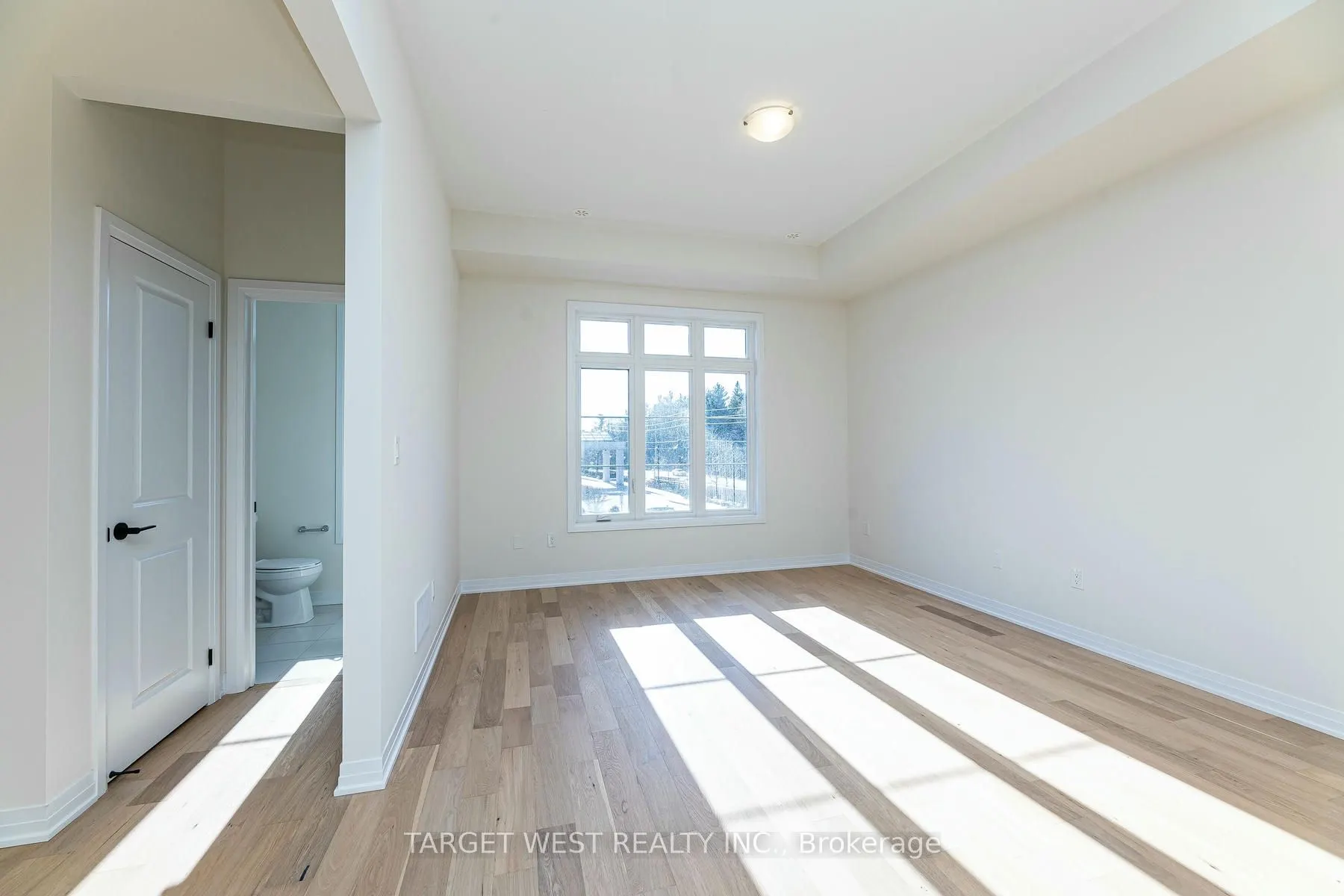 23 Archambault Way