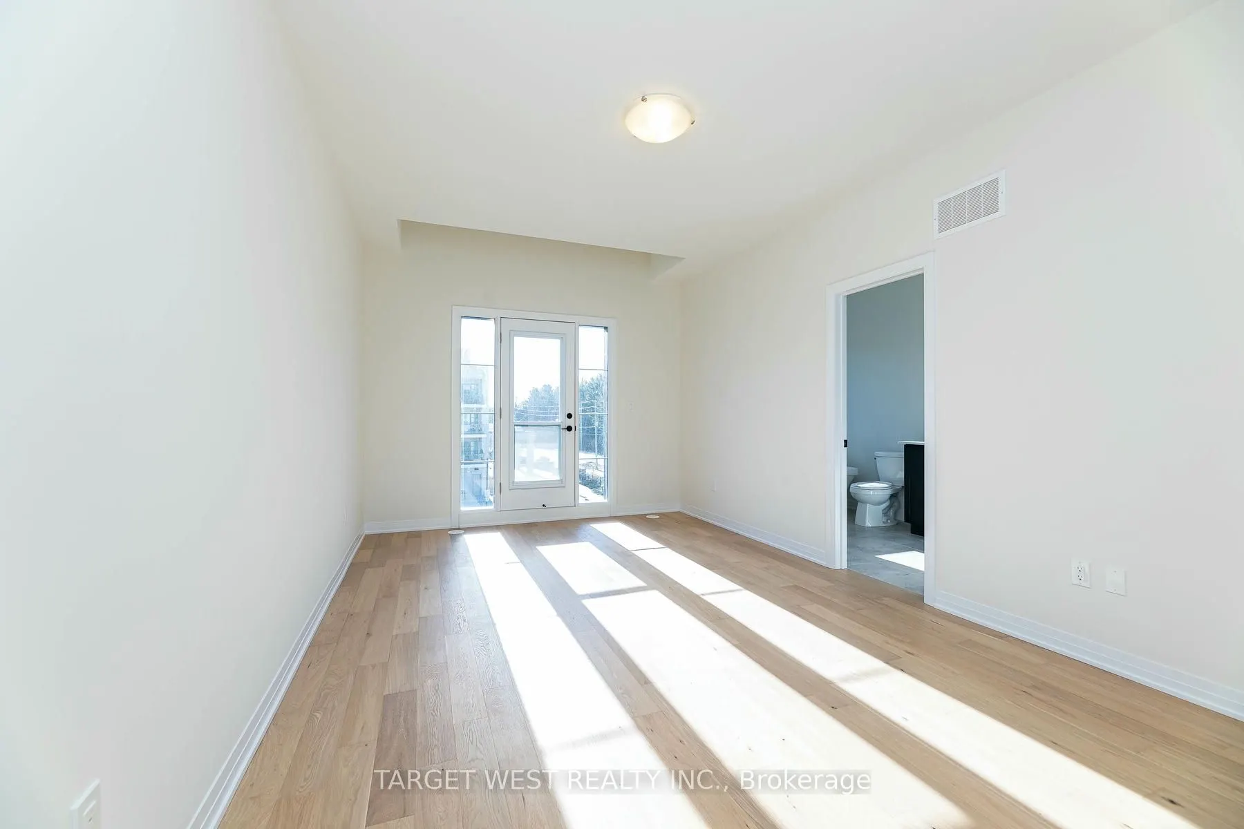 23 Archambault Way