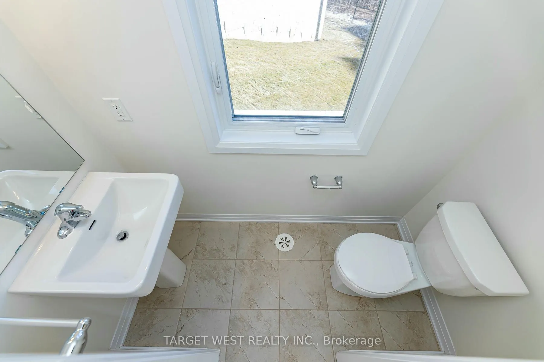 23 Archambault Way