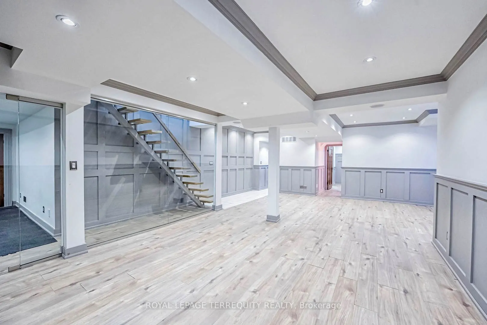6 Aileen Lewis Court