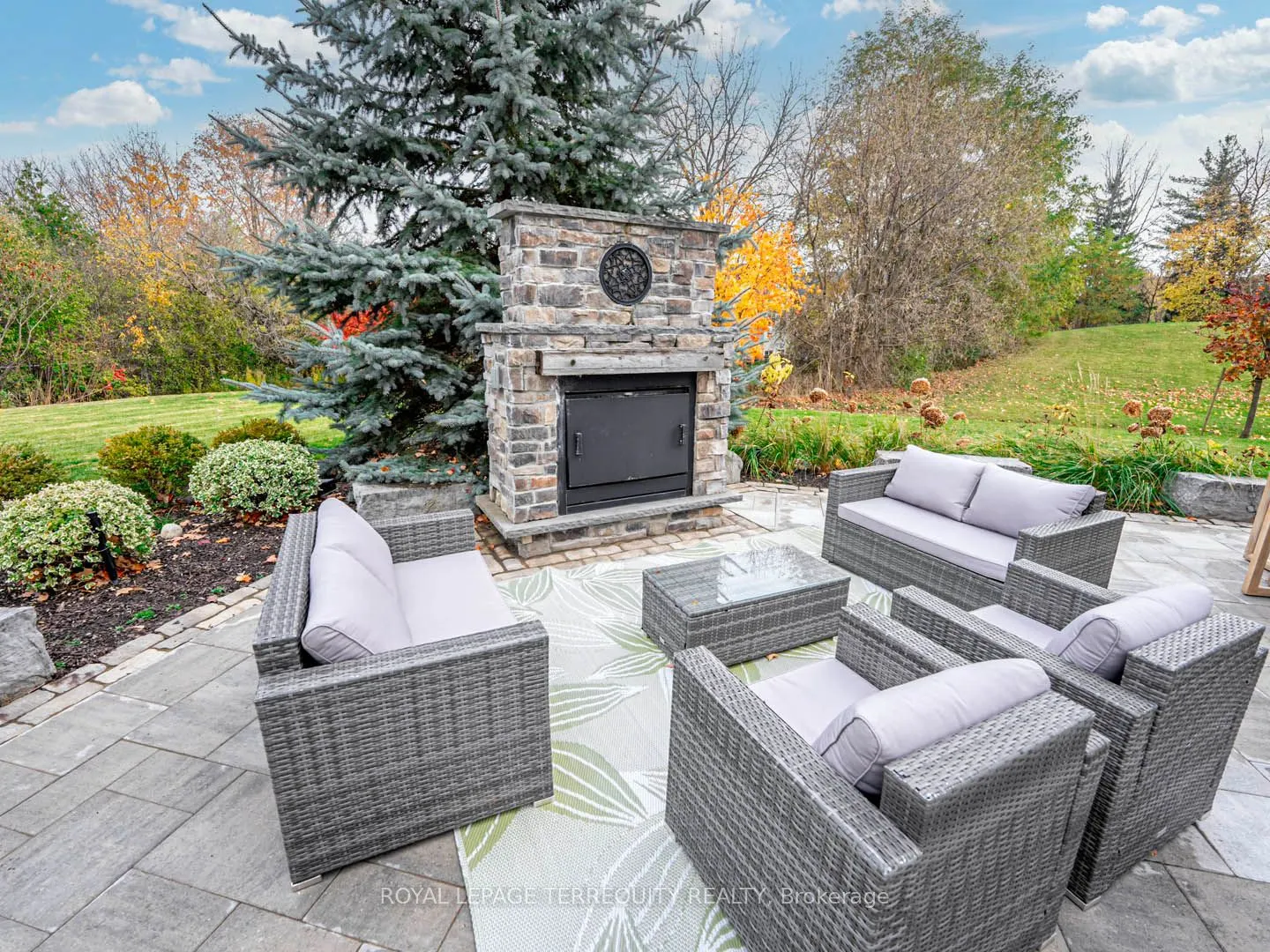 6 Aileen Lewis Court