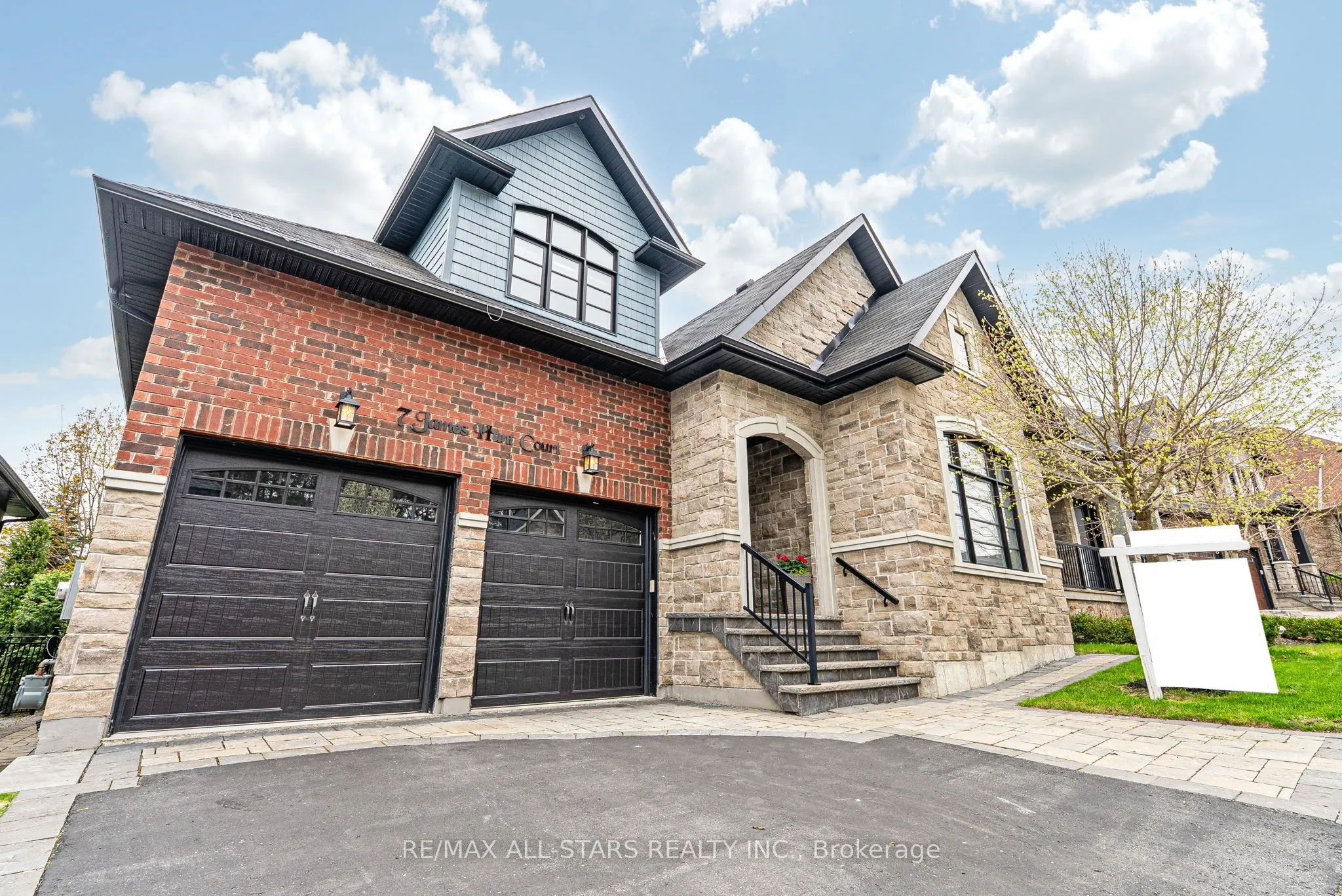 7 Os James Hunt Court
