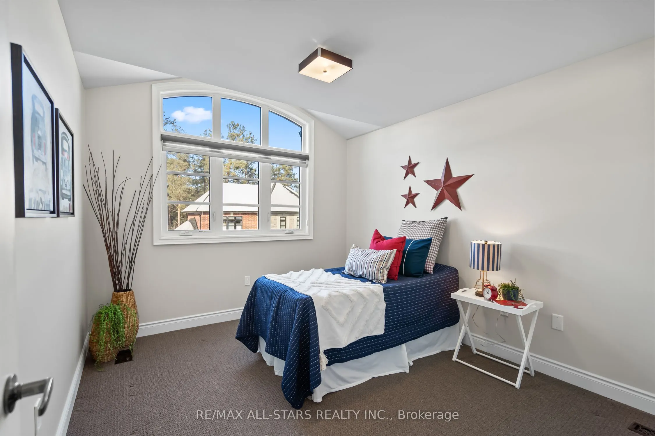 7 Os James Hunt Court