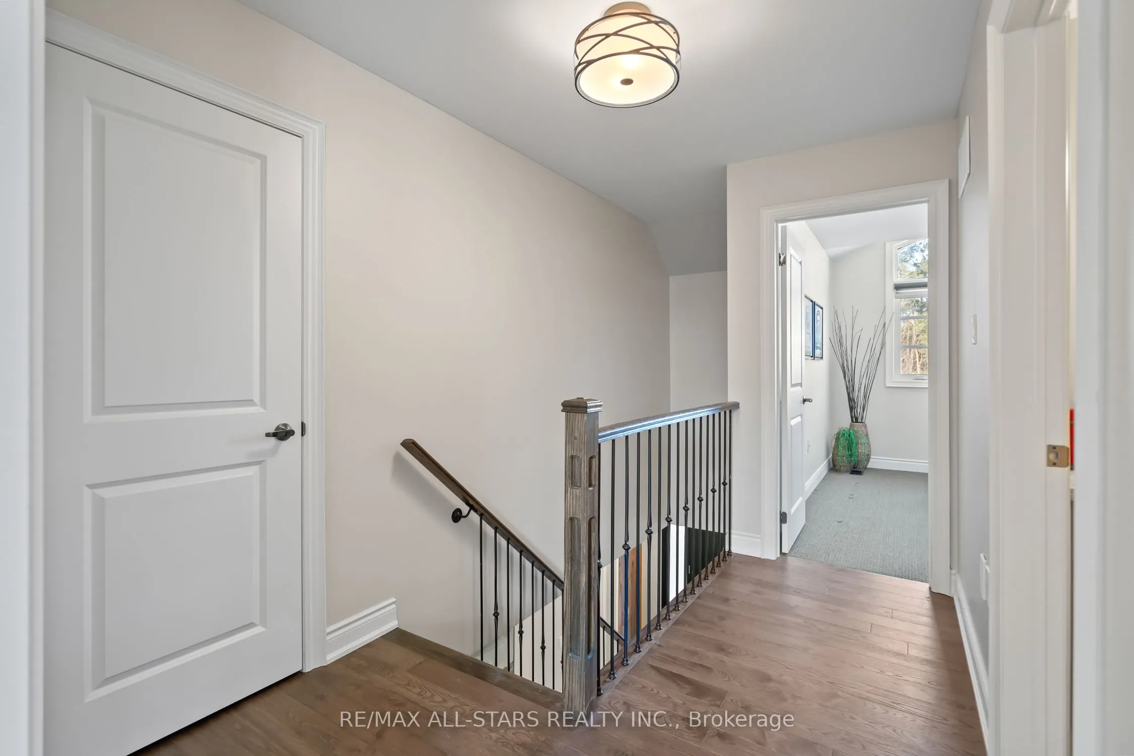 7 Os James Hunt Court