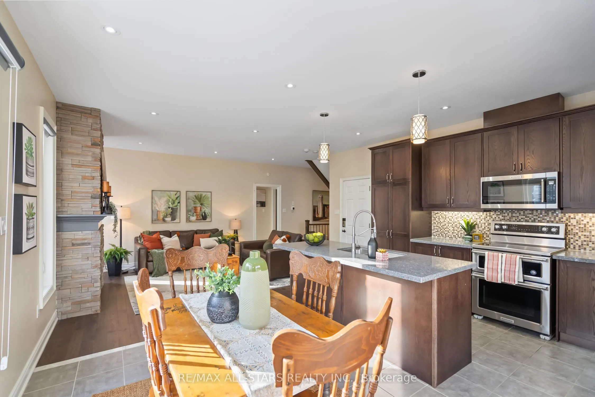 7 Os James Hunt Court