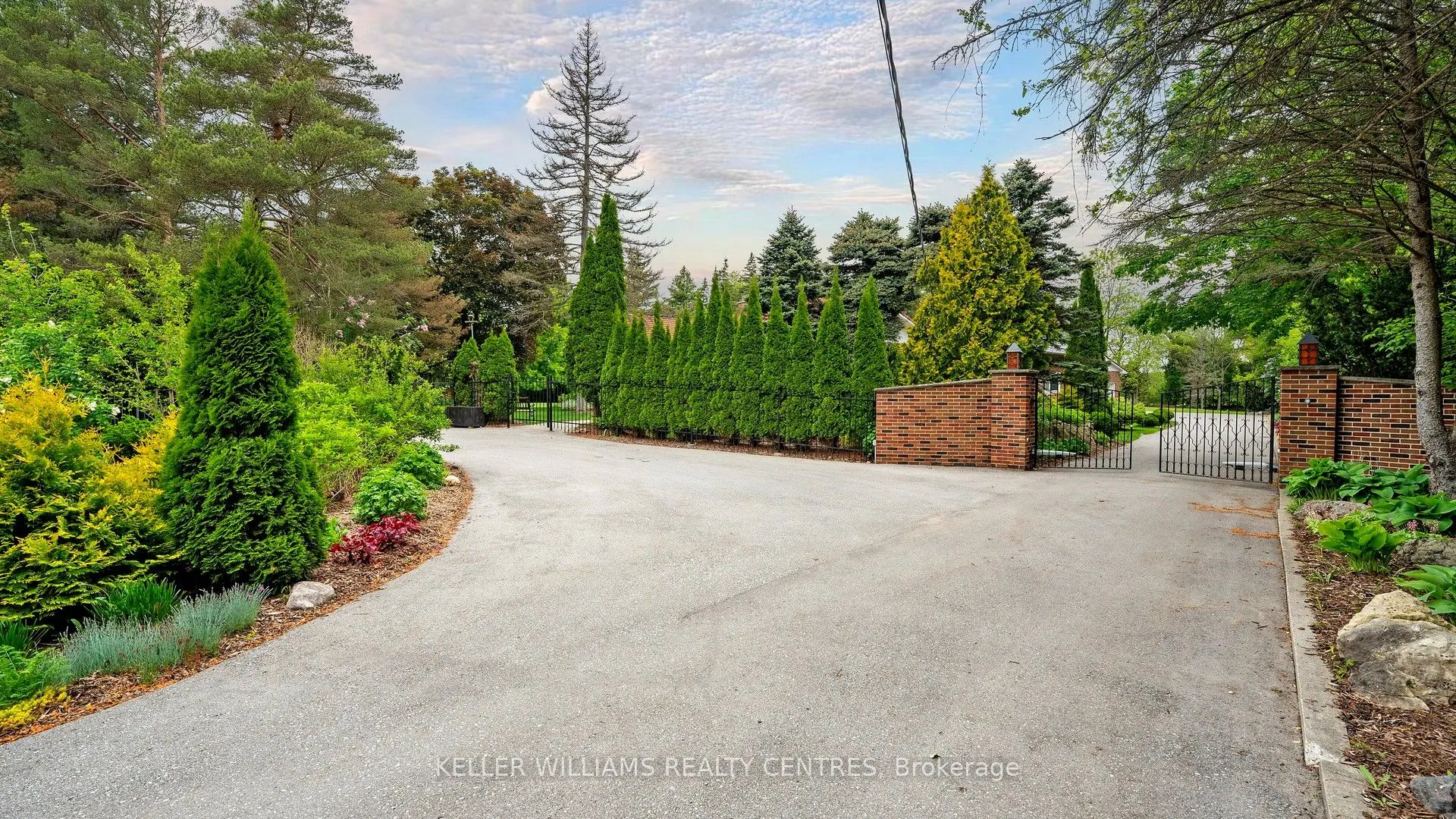5024 Lloydtown-Aurora Road