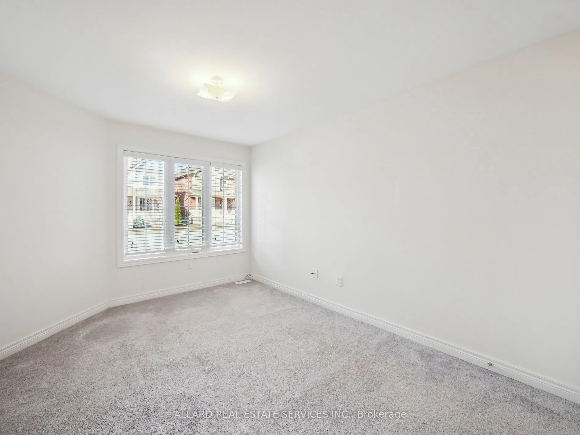 545 Cornell Centre Boulevard
