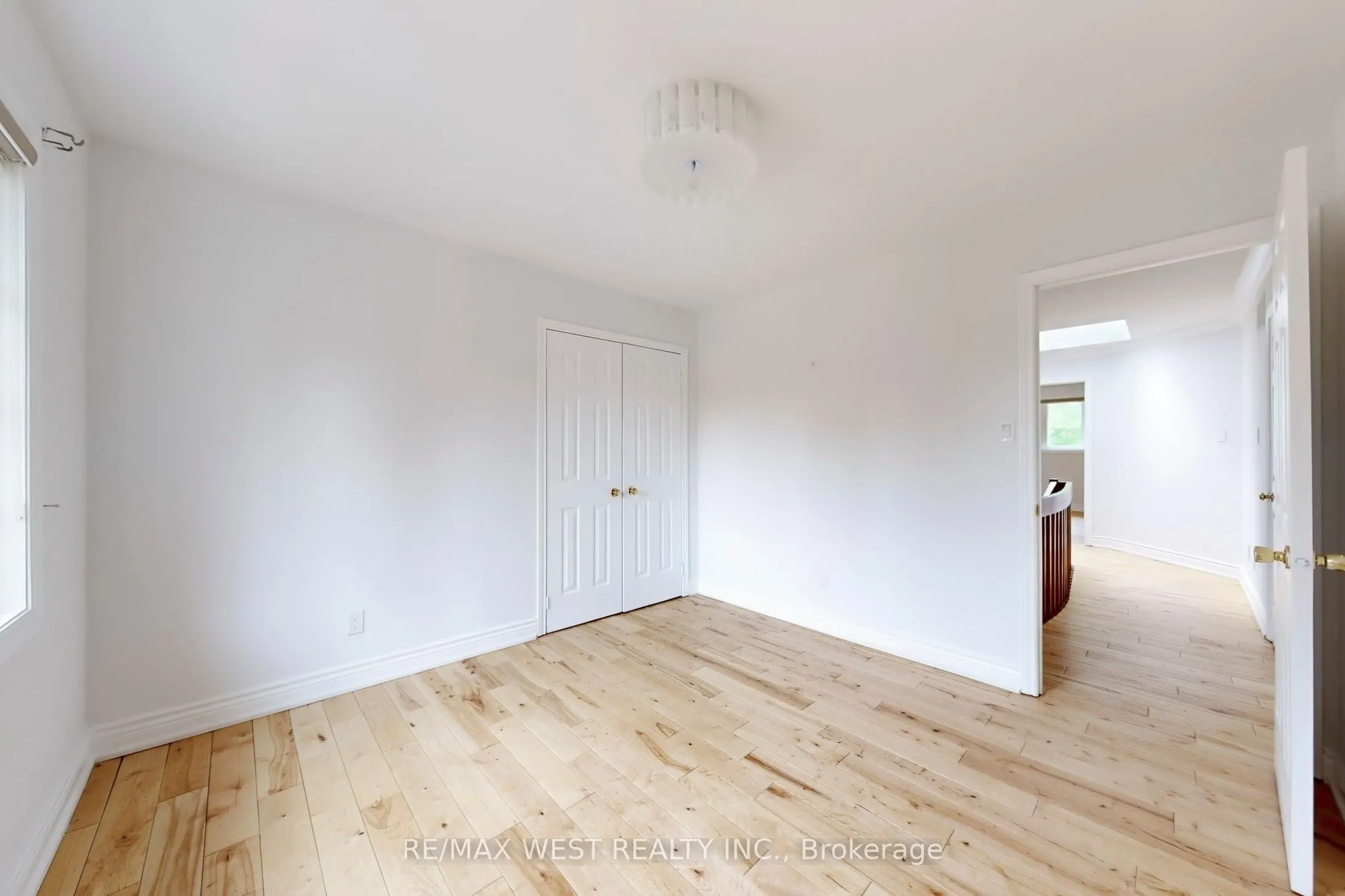 16 Prince Edward Boulevard