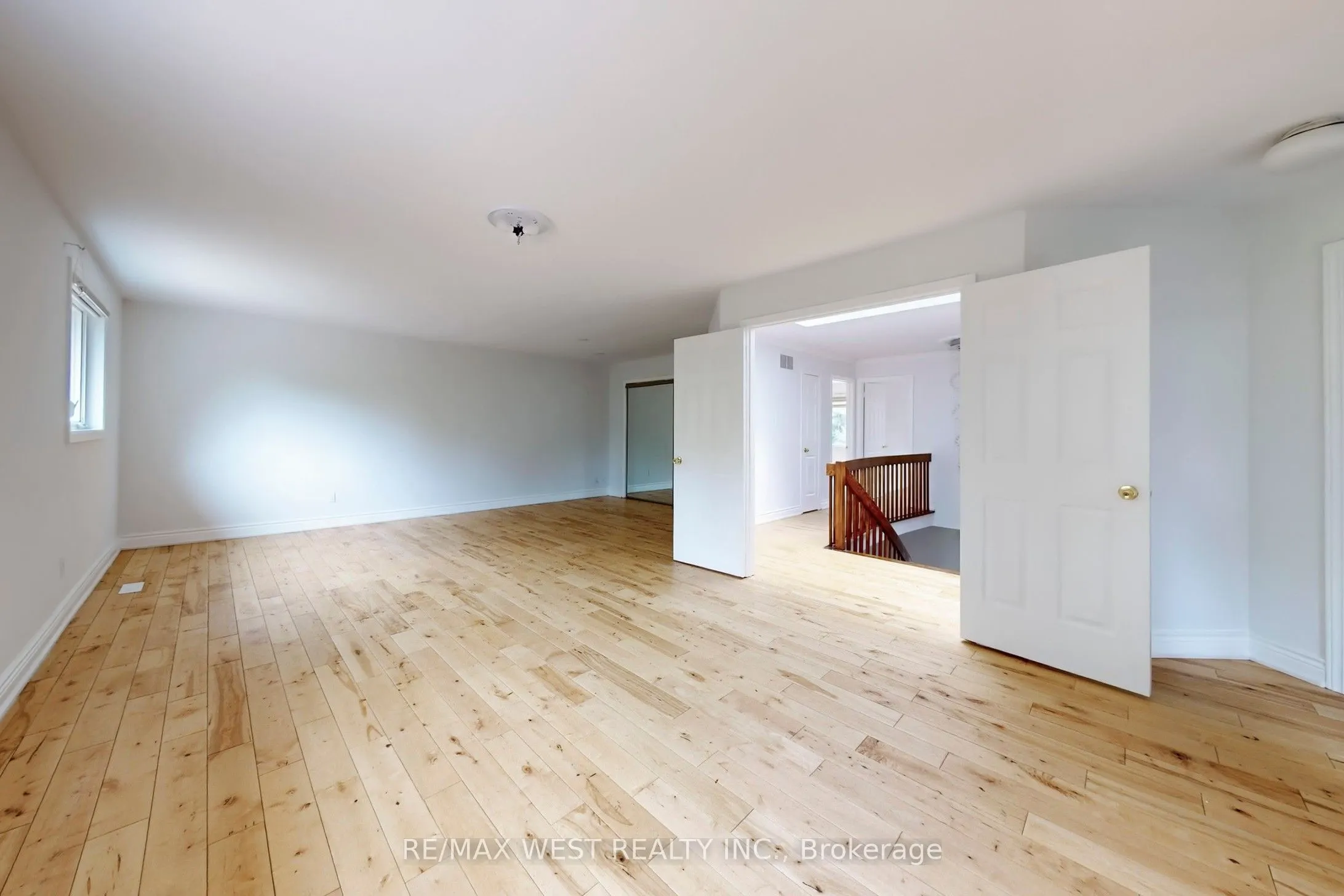 16 Prince Edward Boulevard