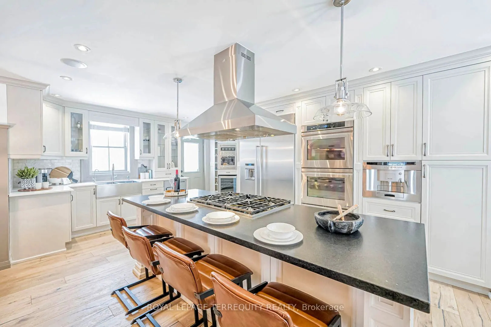 6 Aileen Lewis Court