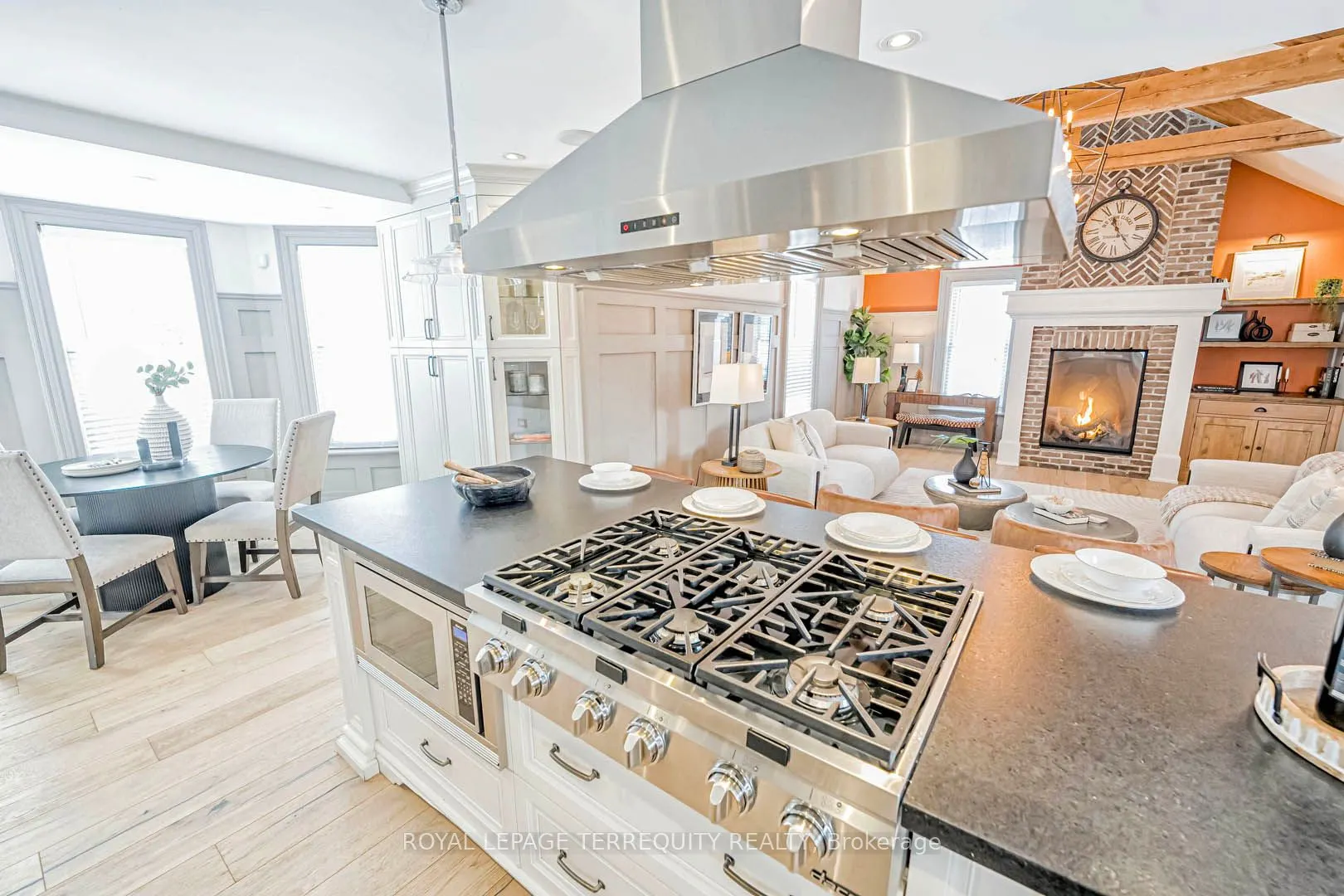 6 Aileen Lewis Court