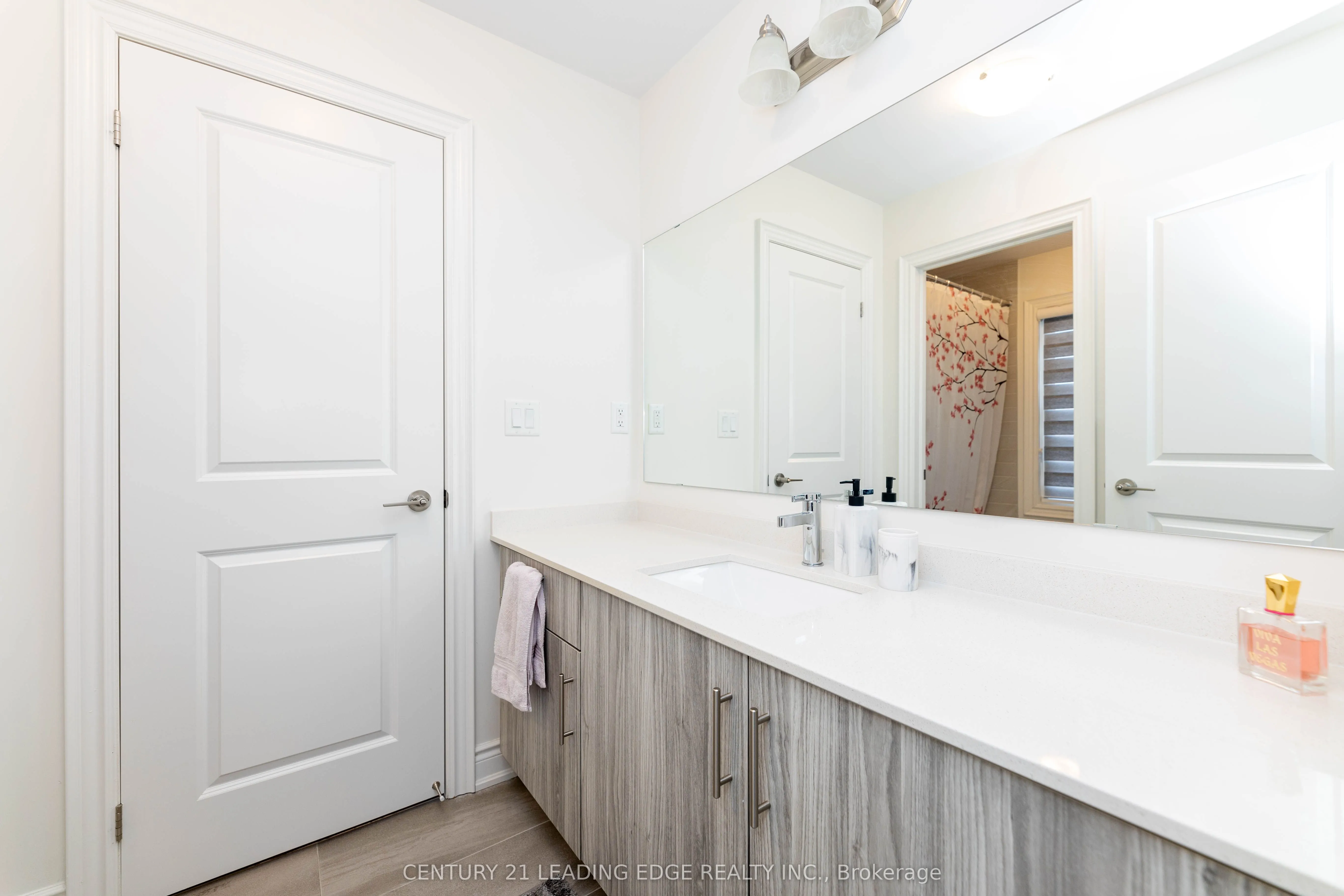 55 Bartram Crescent