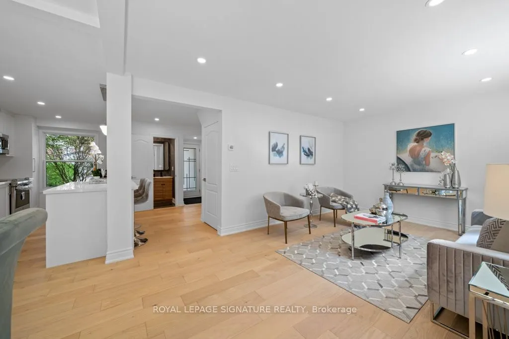 227 Thoms Crescent