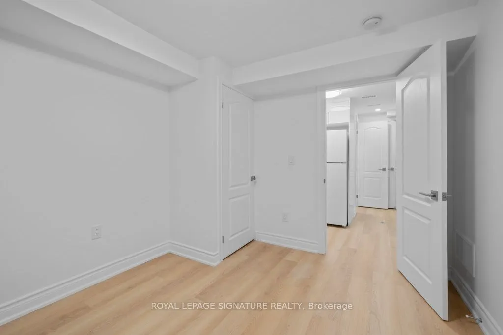 227 Thoms Crescent
