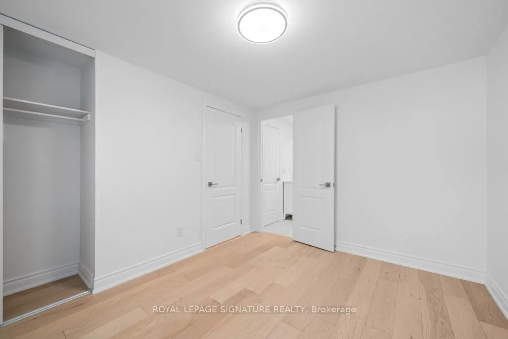 227 Thoms Crescent