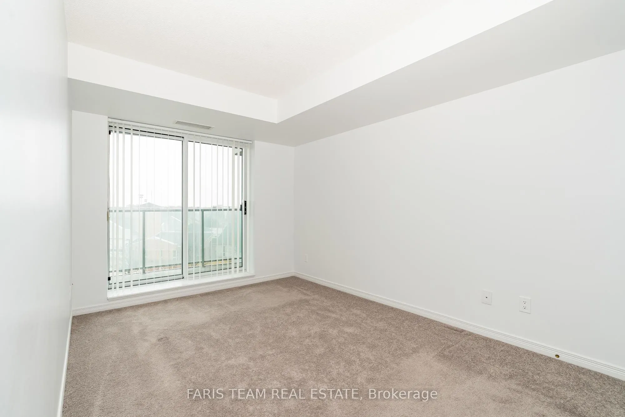 11 Oneida Crescent, #407