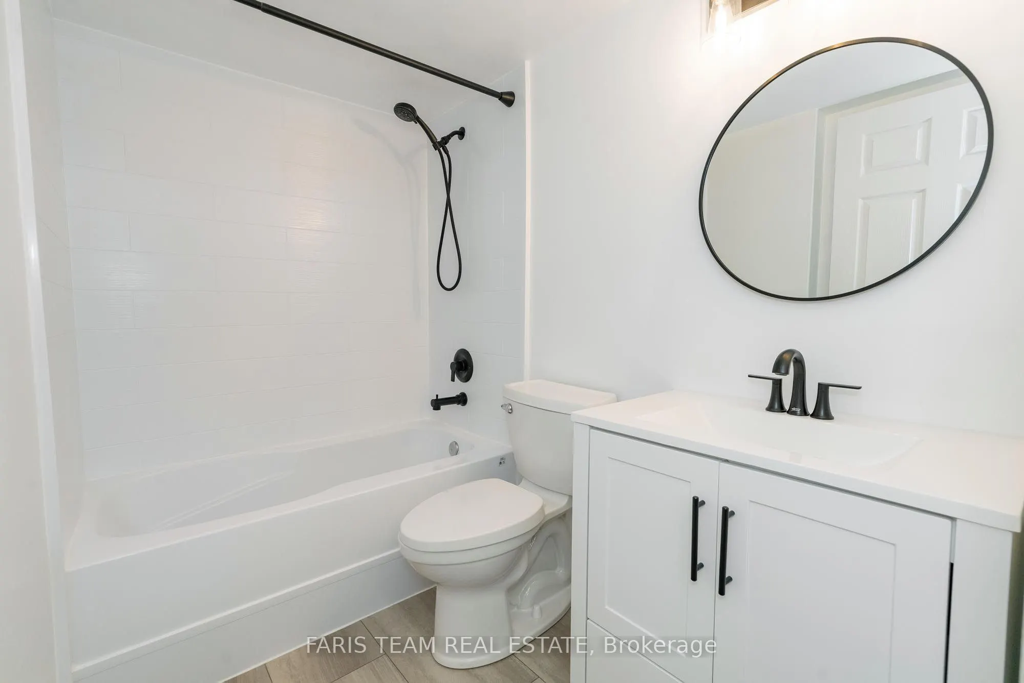 11 Oneida Crescent, #407