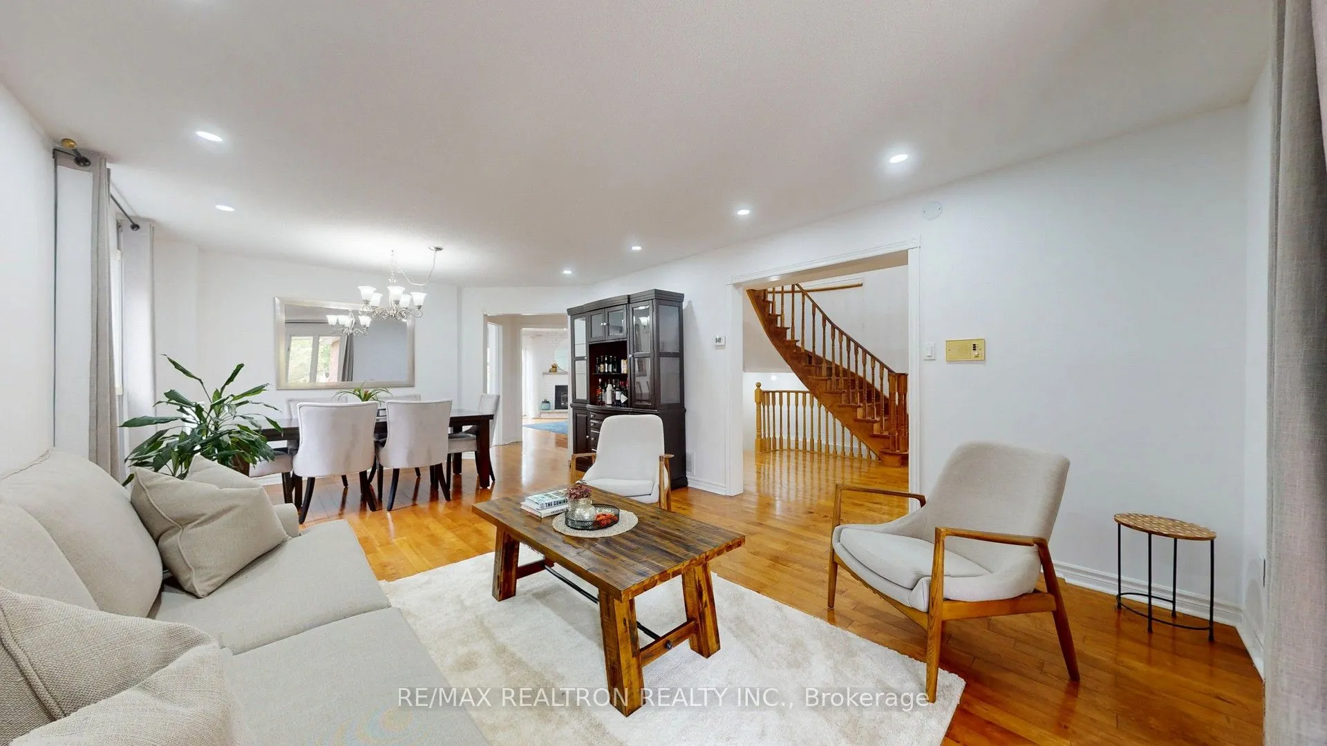 8 Muster Court