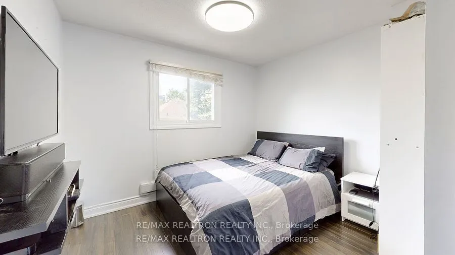 145 Roseborough Crescent