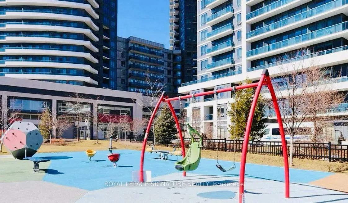 7165 Yonge Street, #110