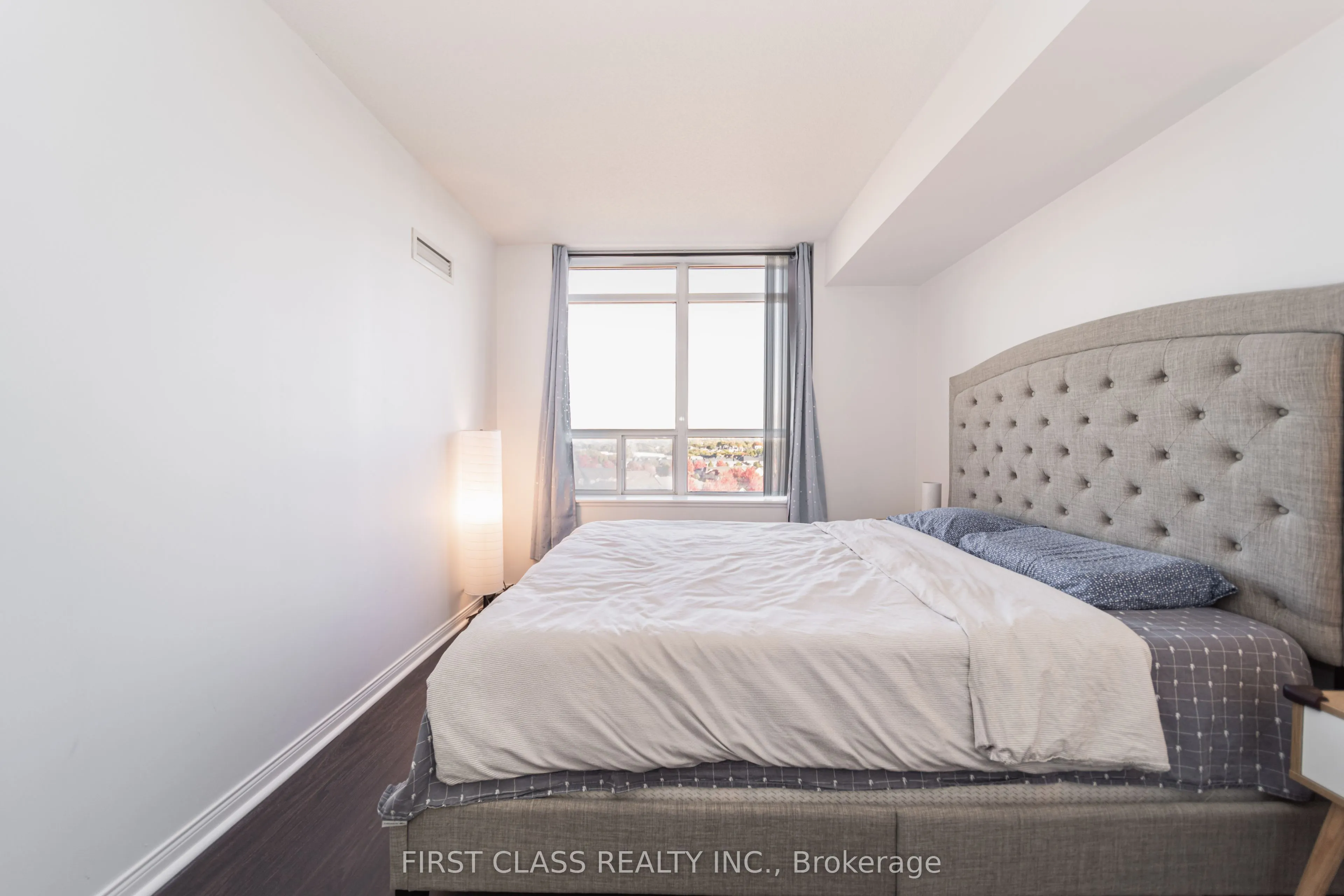 75 King William Crescent, #913