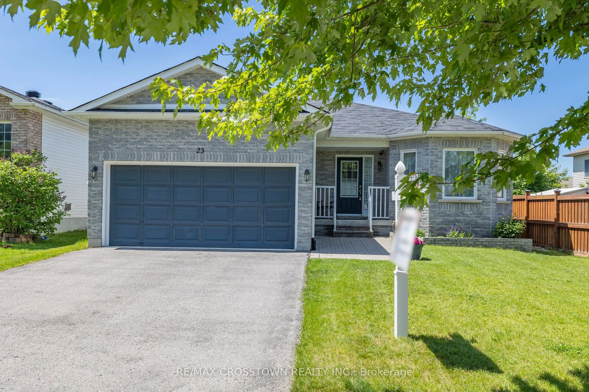 23 Stonemount Crescent