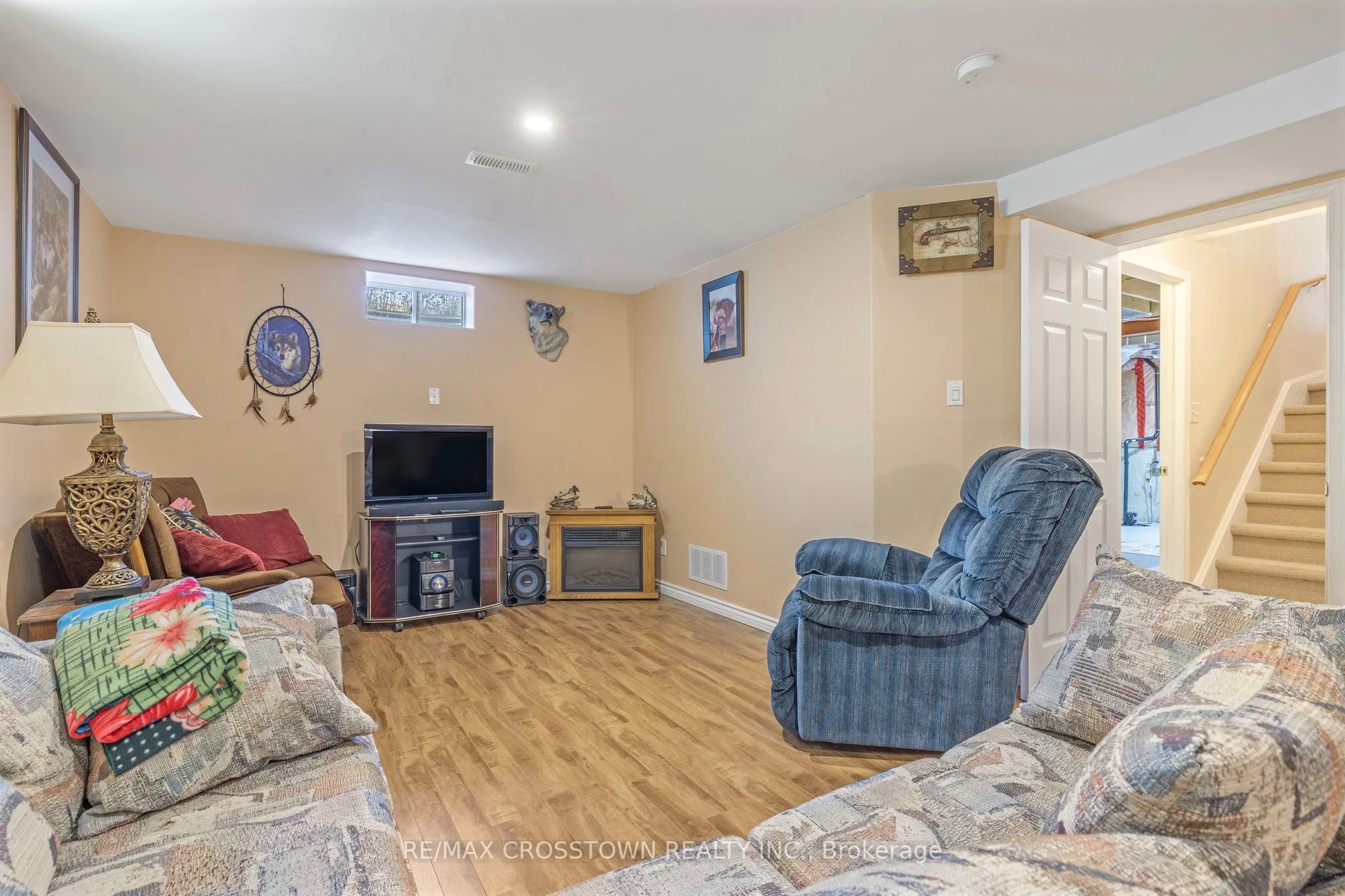 23 Stonemount Crescent