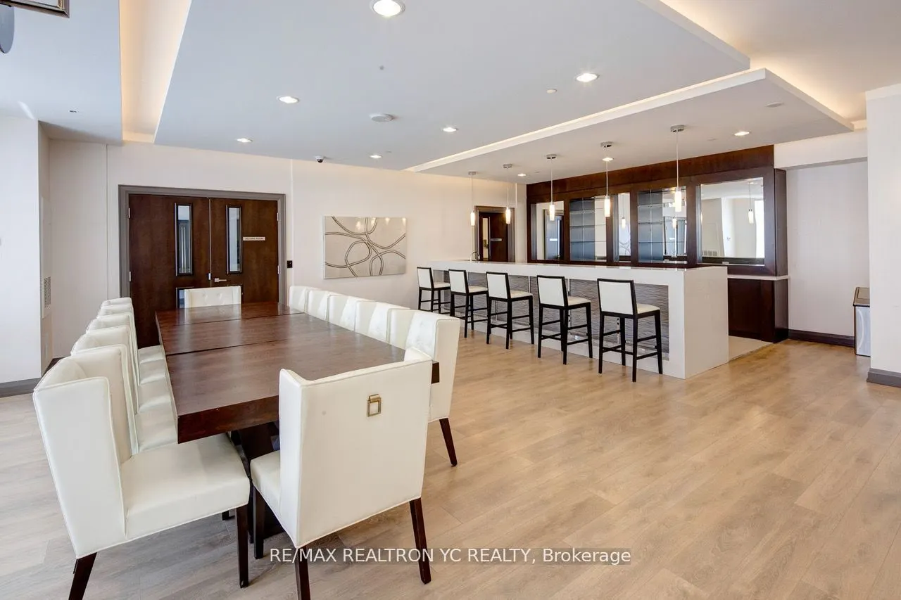 7171 Yonge Street #408