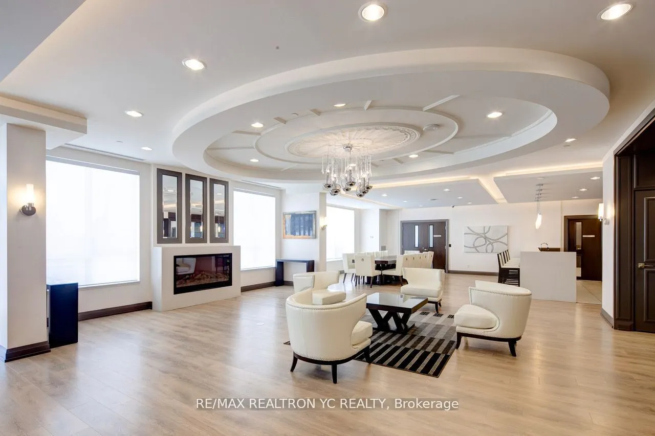 7171 Yonge Street #408