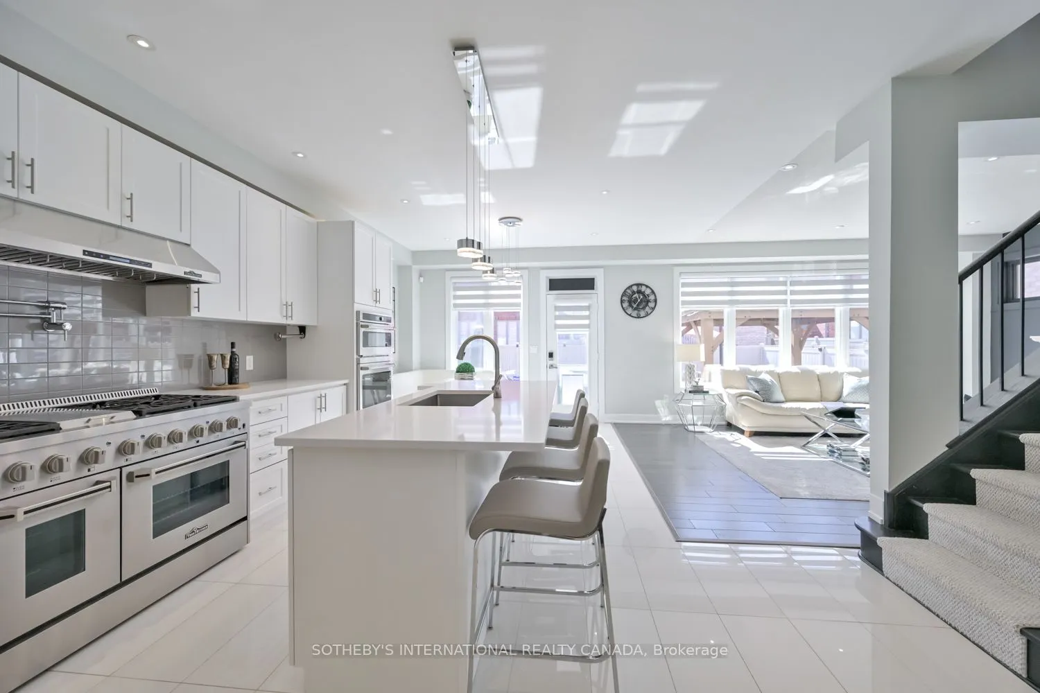 45 Crimson King Way