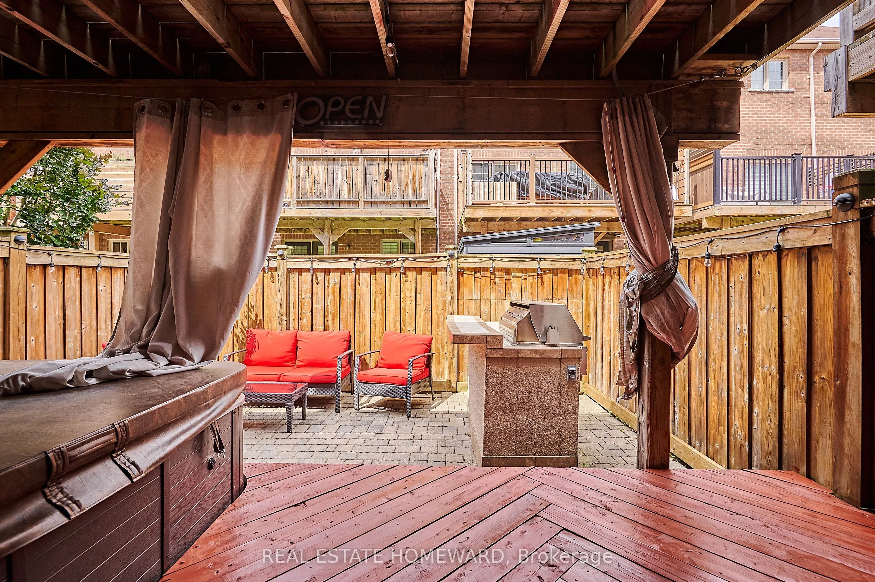 4 Isaac Devins Avenue