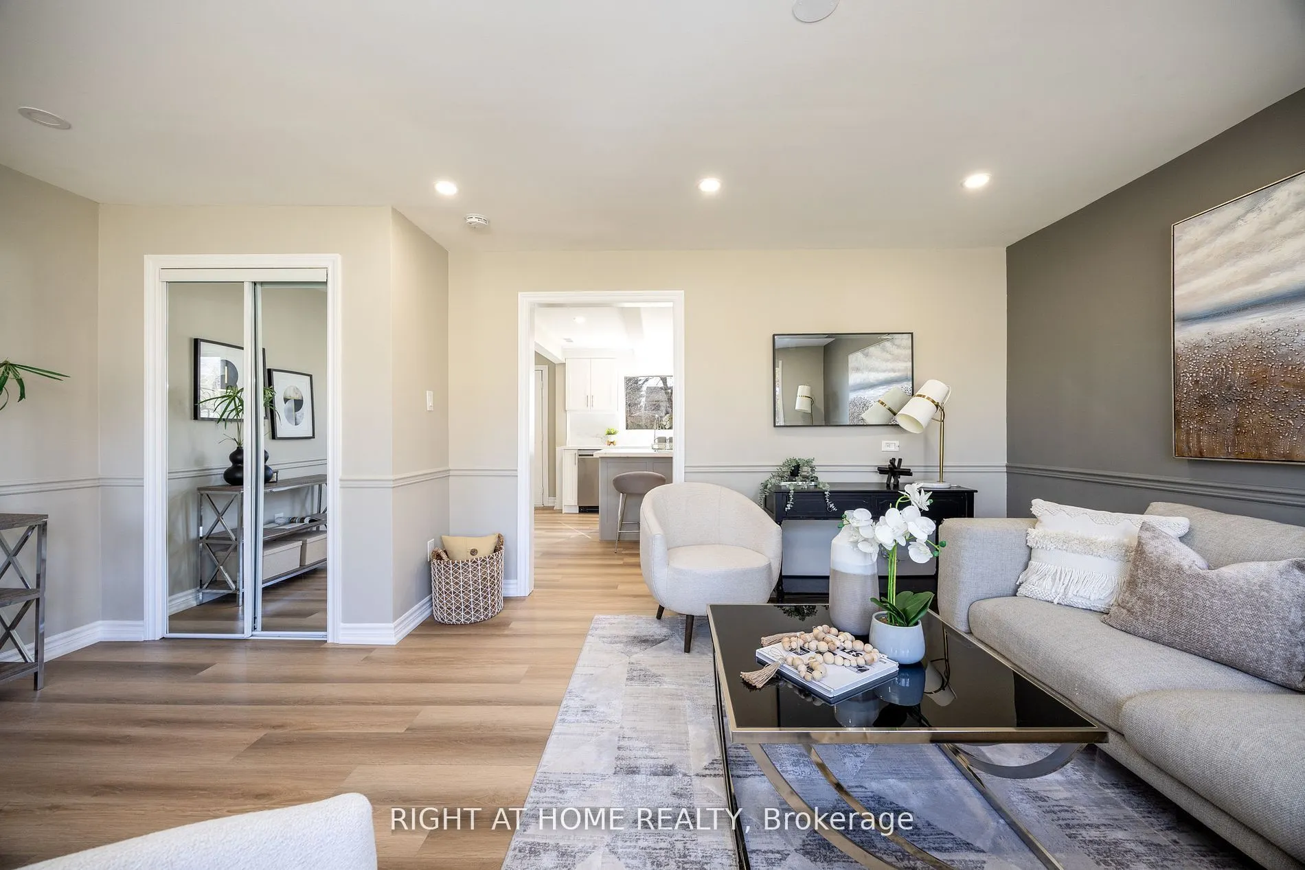 15 Farr Avenue