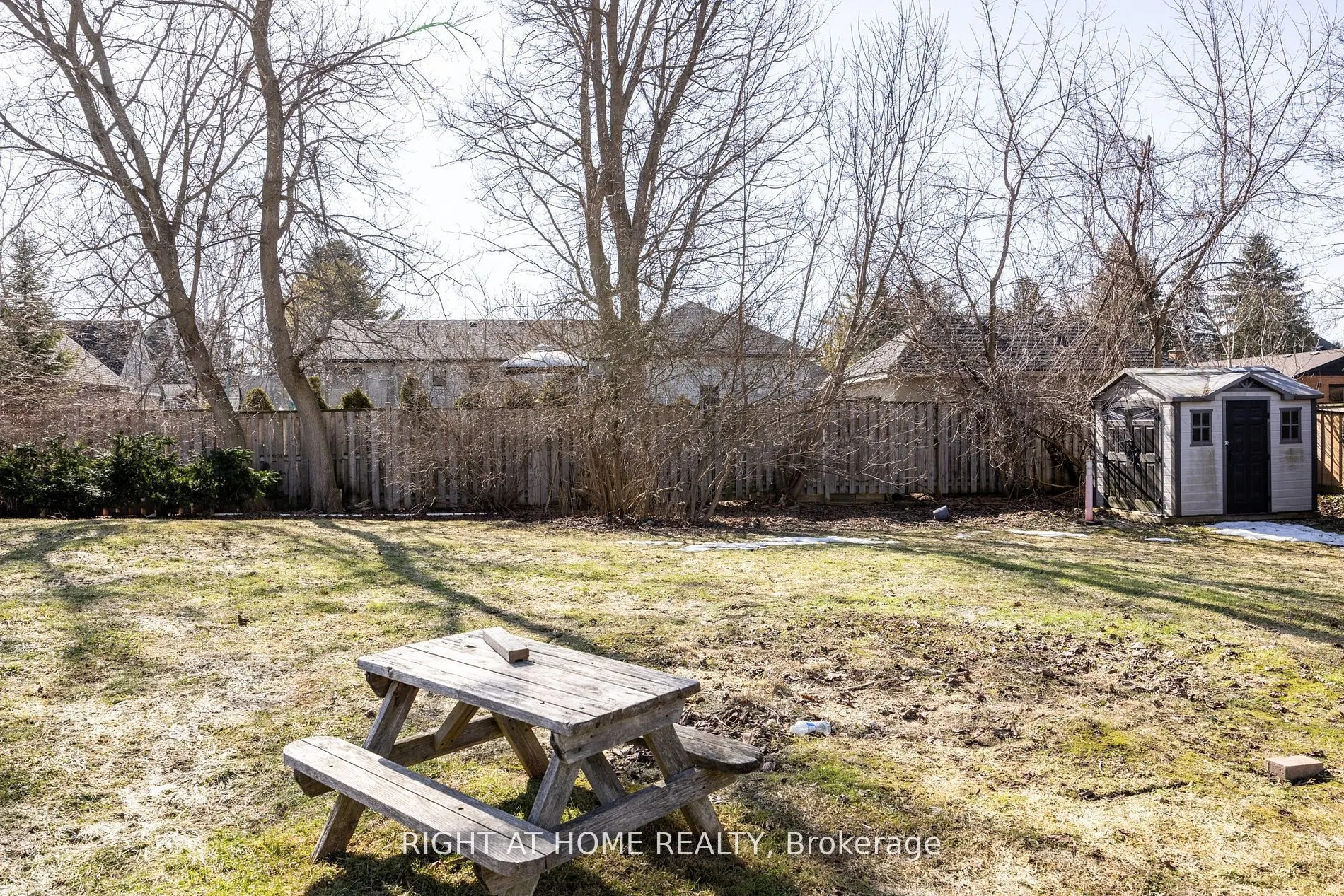 15 Farr Avenue