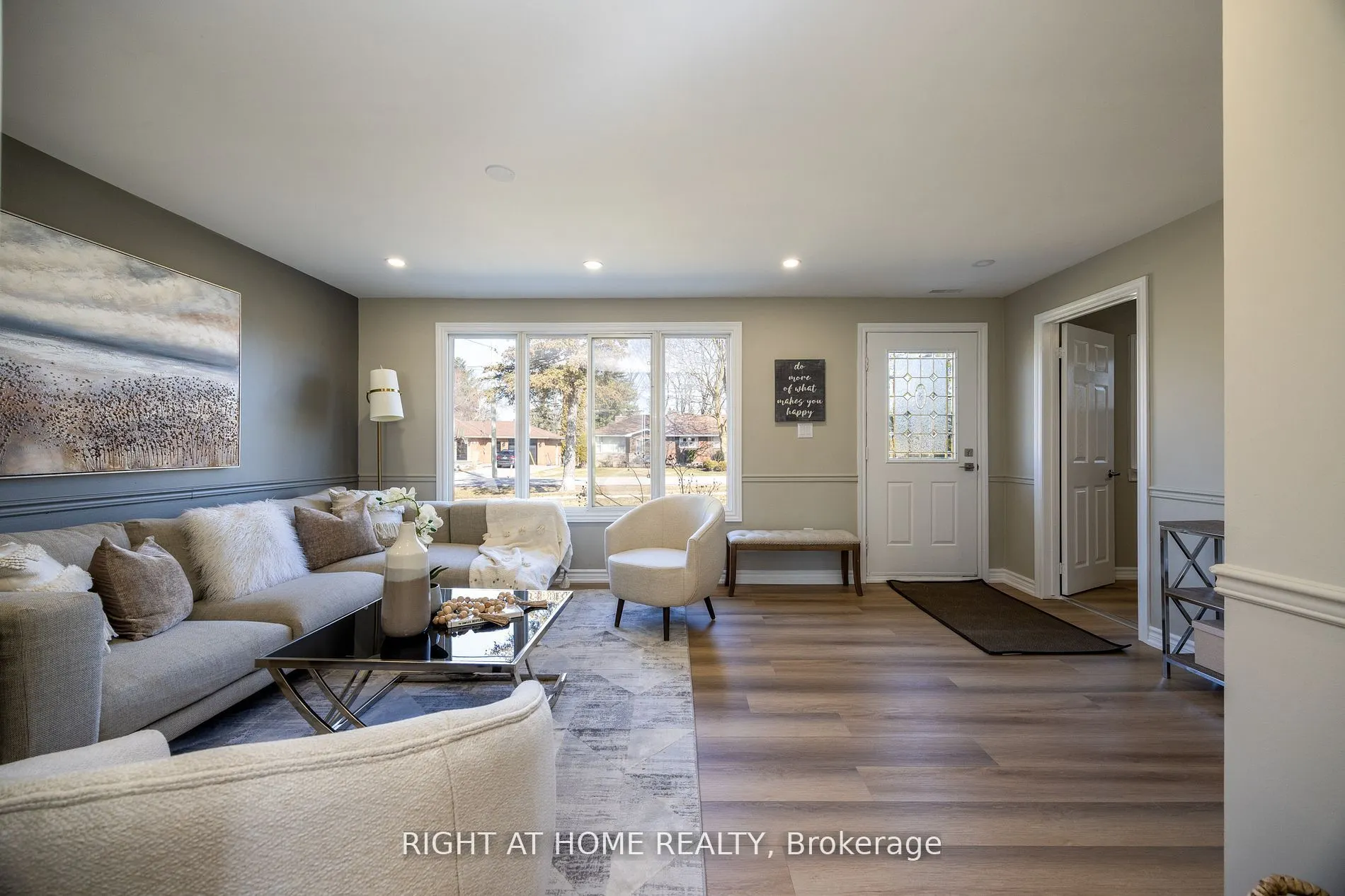 15 Farr Avenue