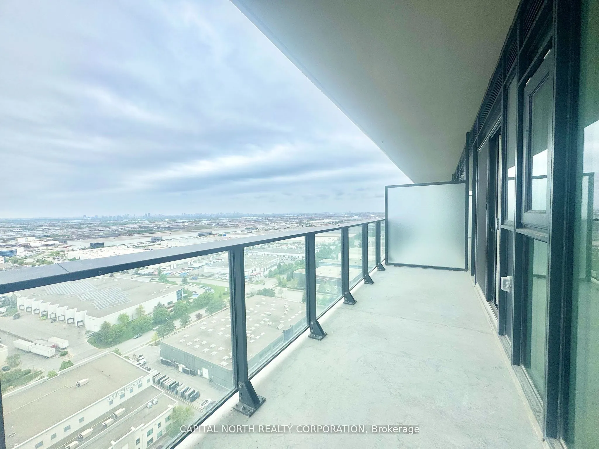 8960 Jane Street, #2306
