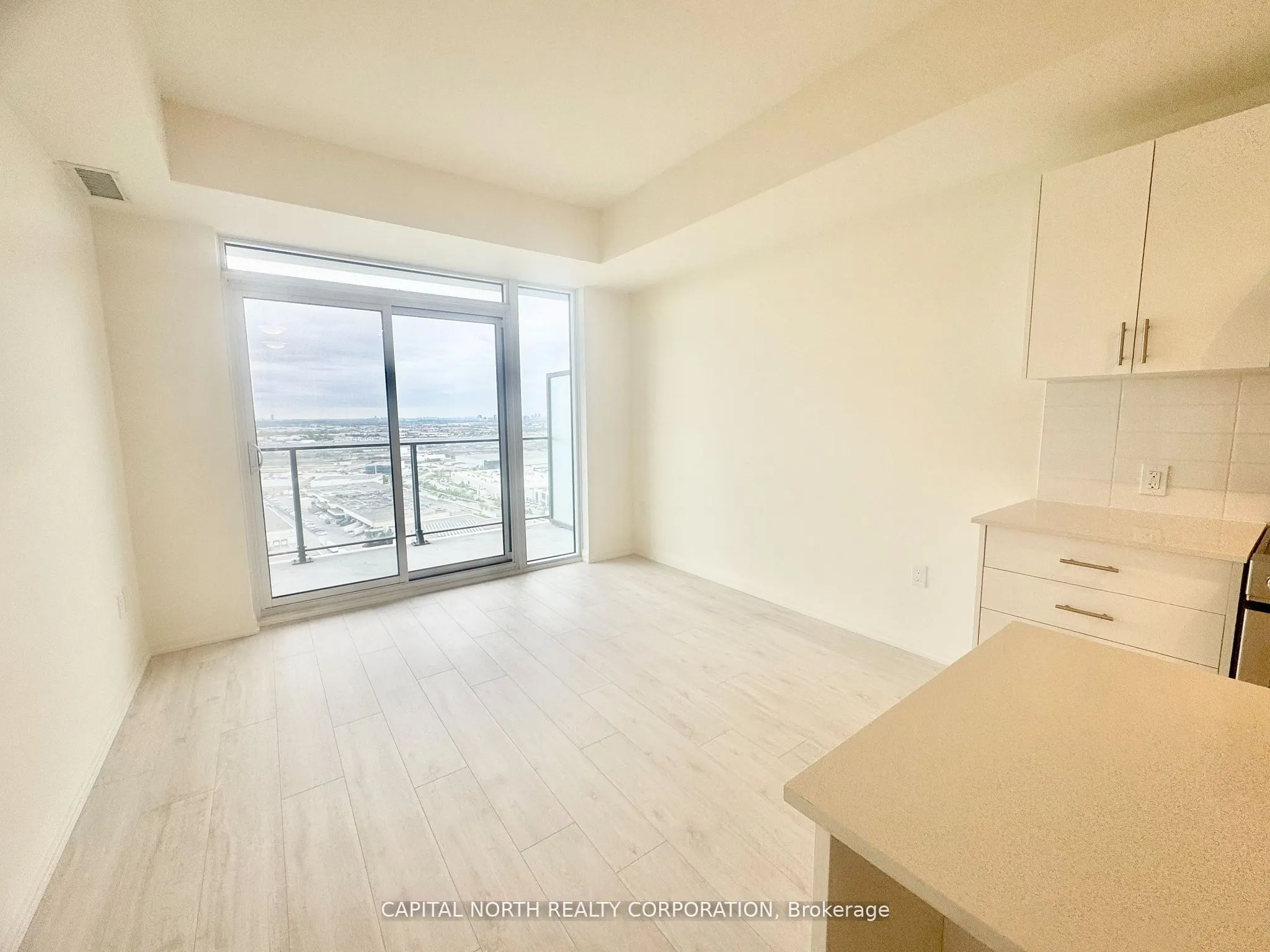 8960 Jane Street, #2306